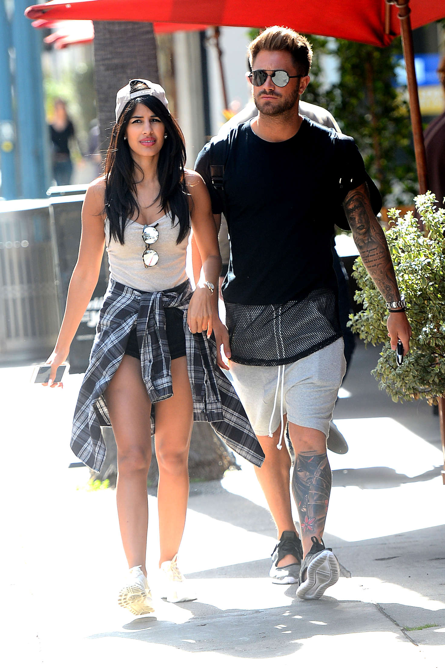 Jasmin Walia Out for lunch in Beverly Hills