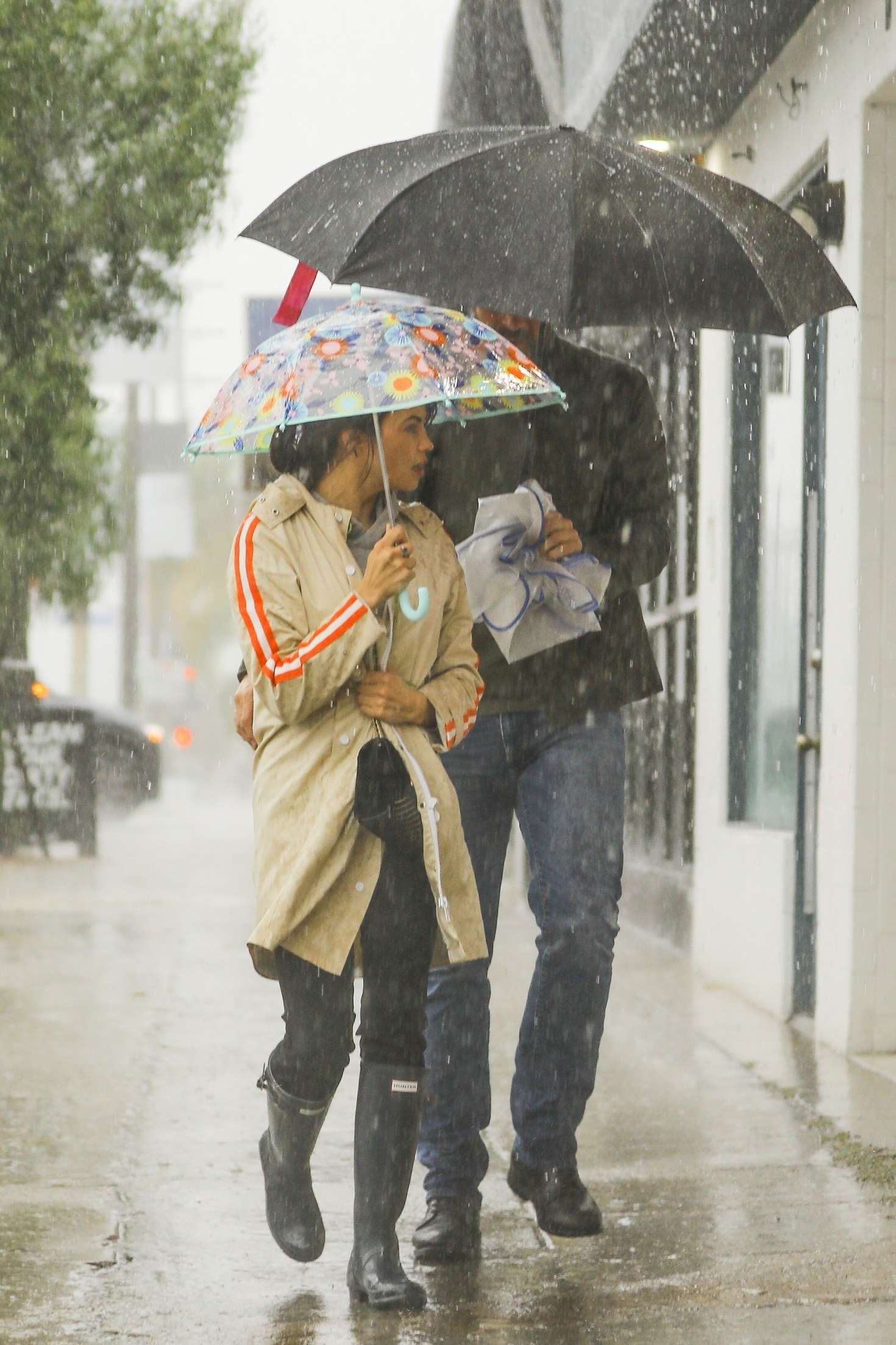 Jenna Dewan and Steve Kazee â€“ Out on a rainy day in LA