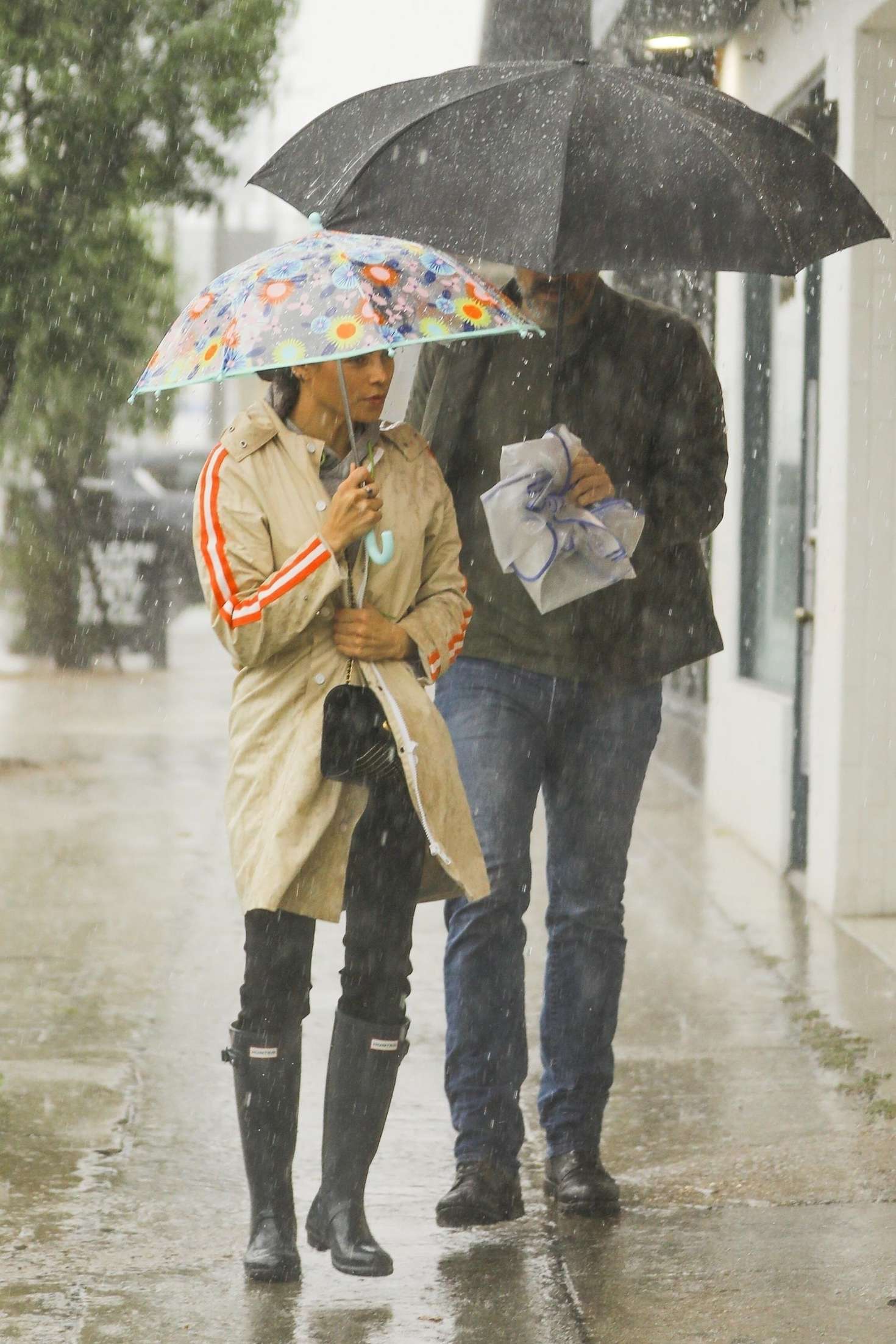 Jenna Dewan and Steve Kazee â€“ Out on a rainy day in LA