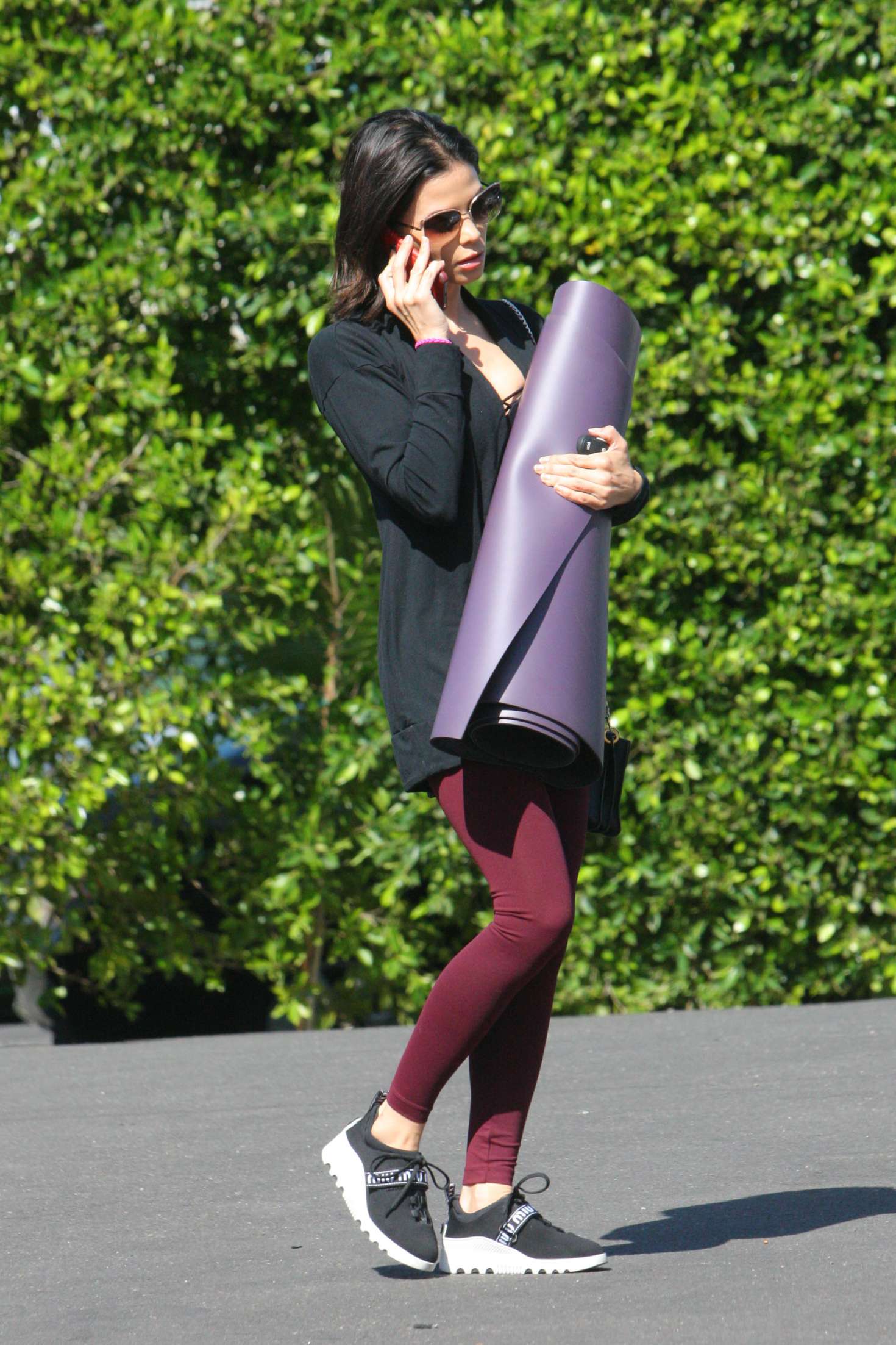 Jenna Dewan â€“ Heads to a yoga class in Los Angeles