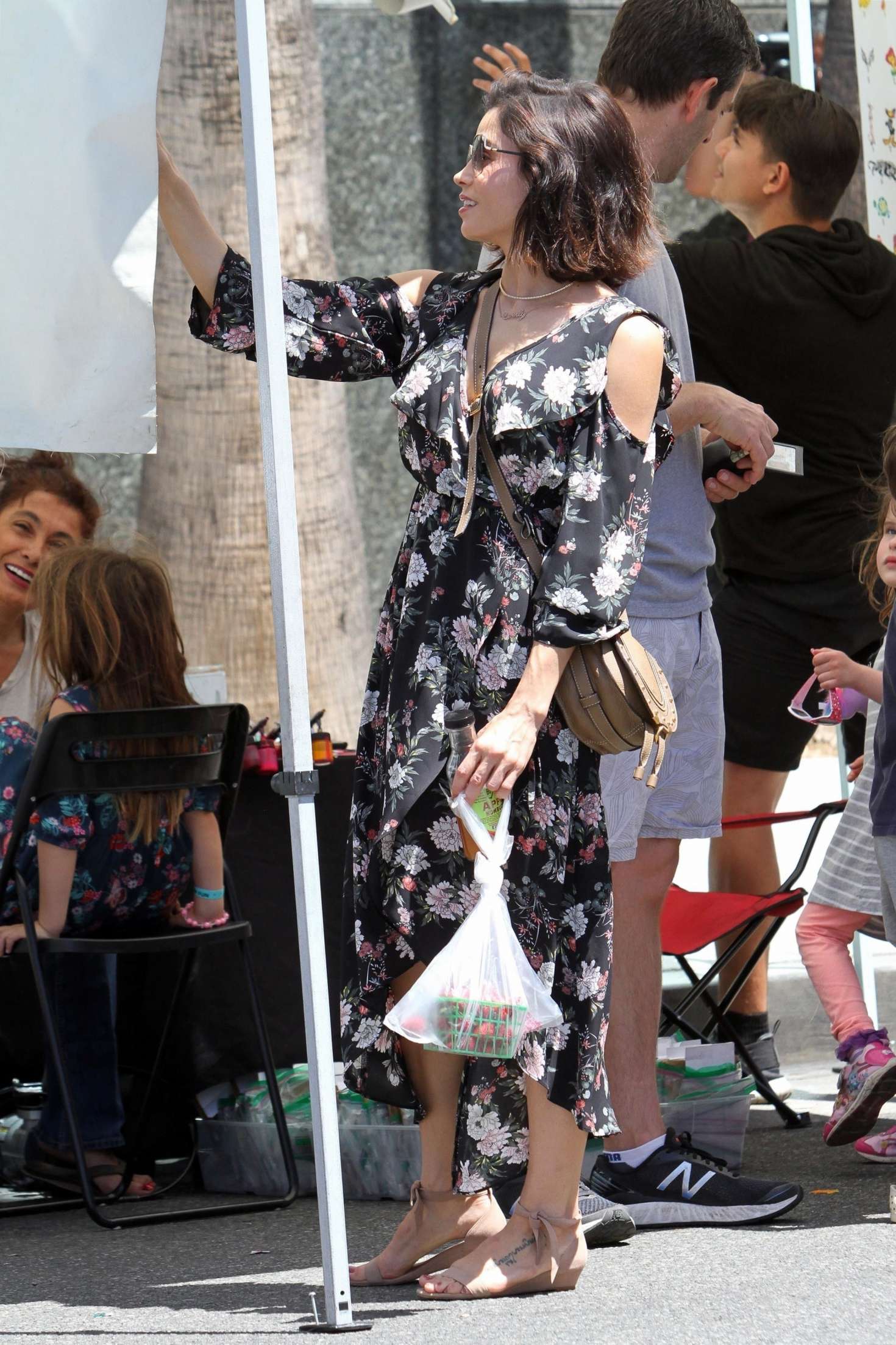 Jenna Dewan in Long Dress Farmerâ€™s Market in Los Angeles