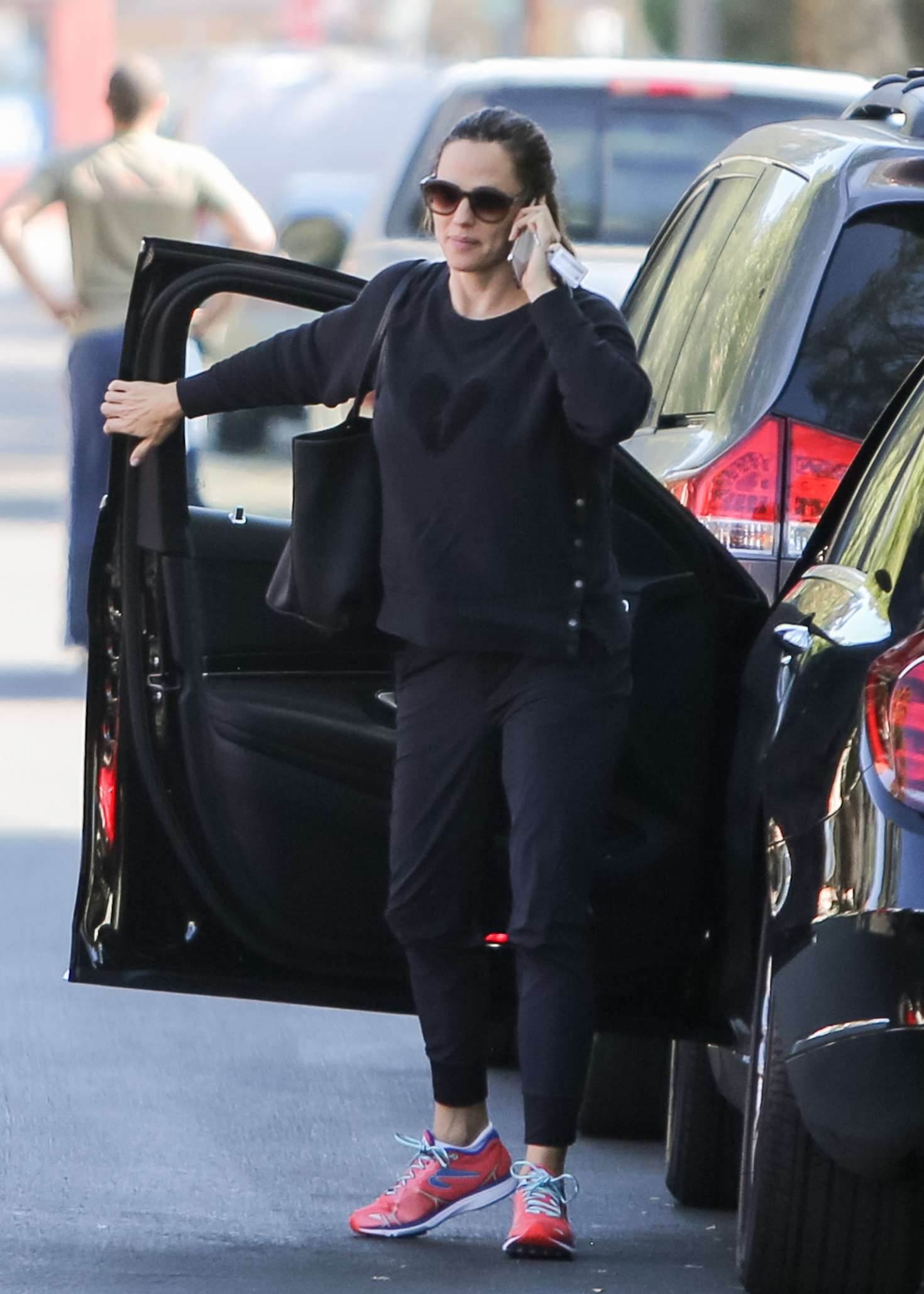 Jennifer Garner â€“ Out and about in Los Angeles