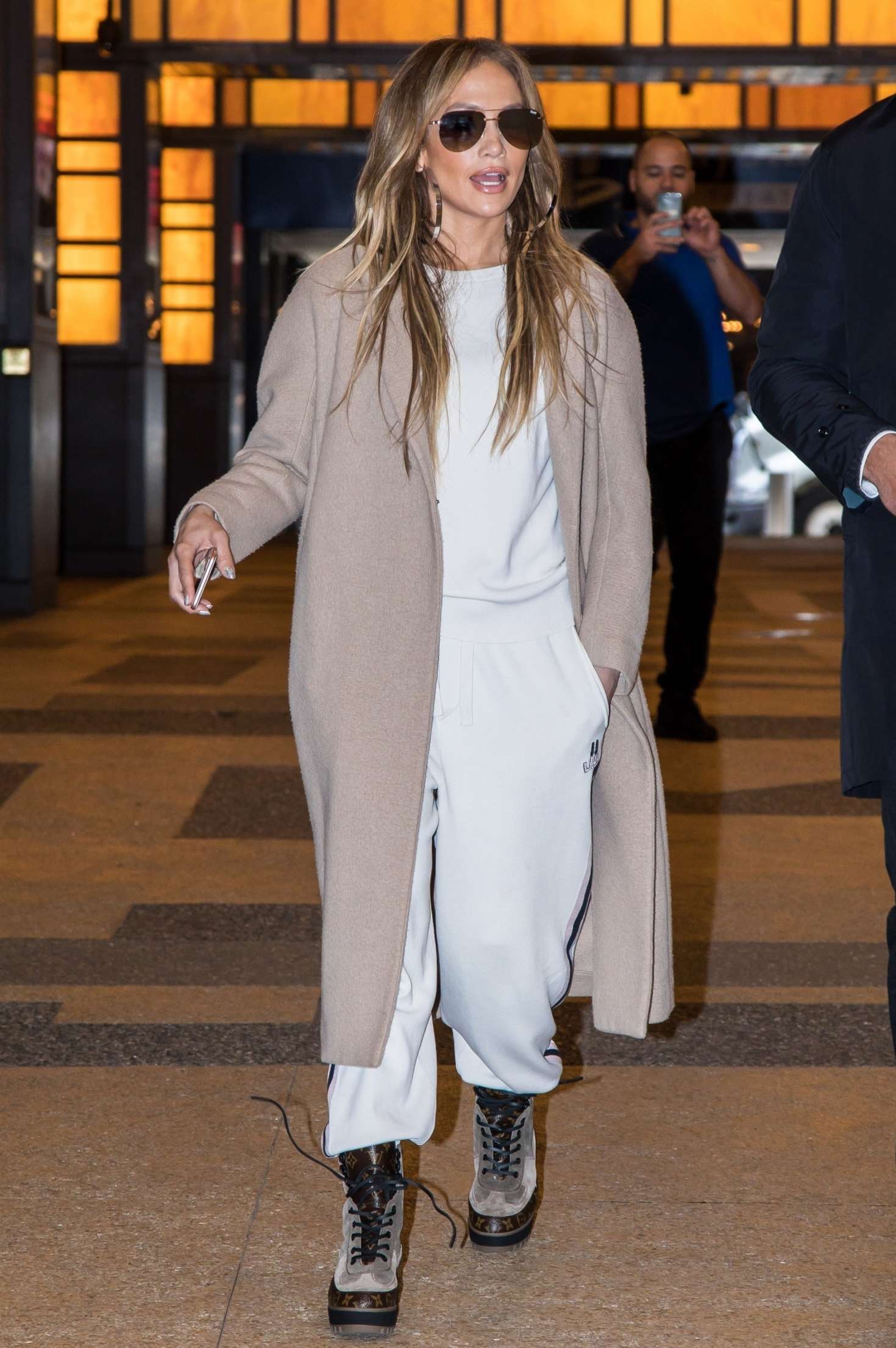 Jennifer Lopez â€“ Leaving the NBCUniversal Upfront Presentation in NYC