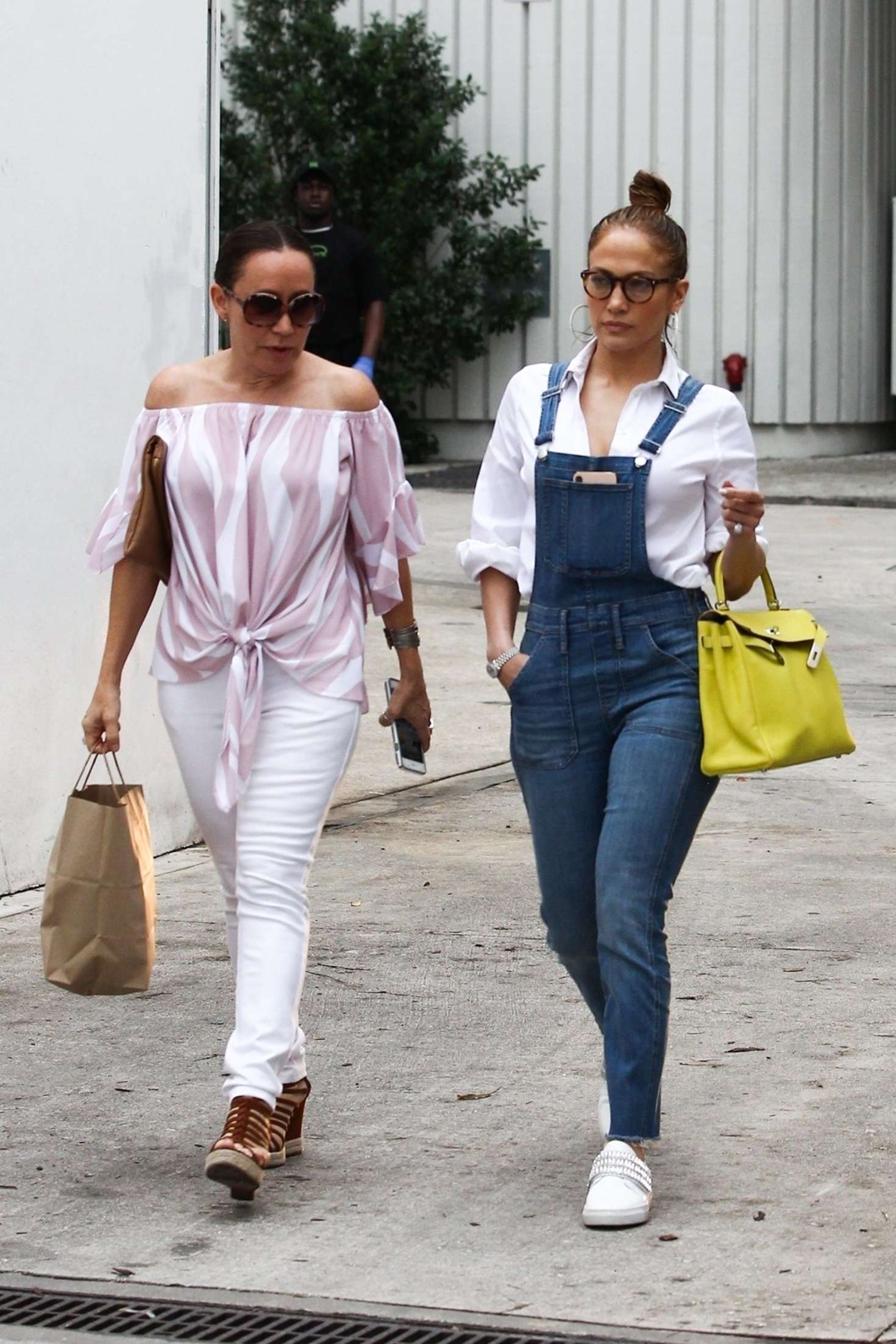 Jennifer Lopez â€“ Out for lunch and shopping in South Beach