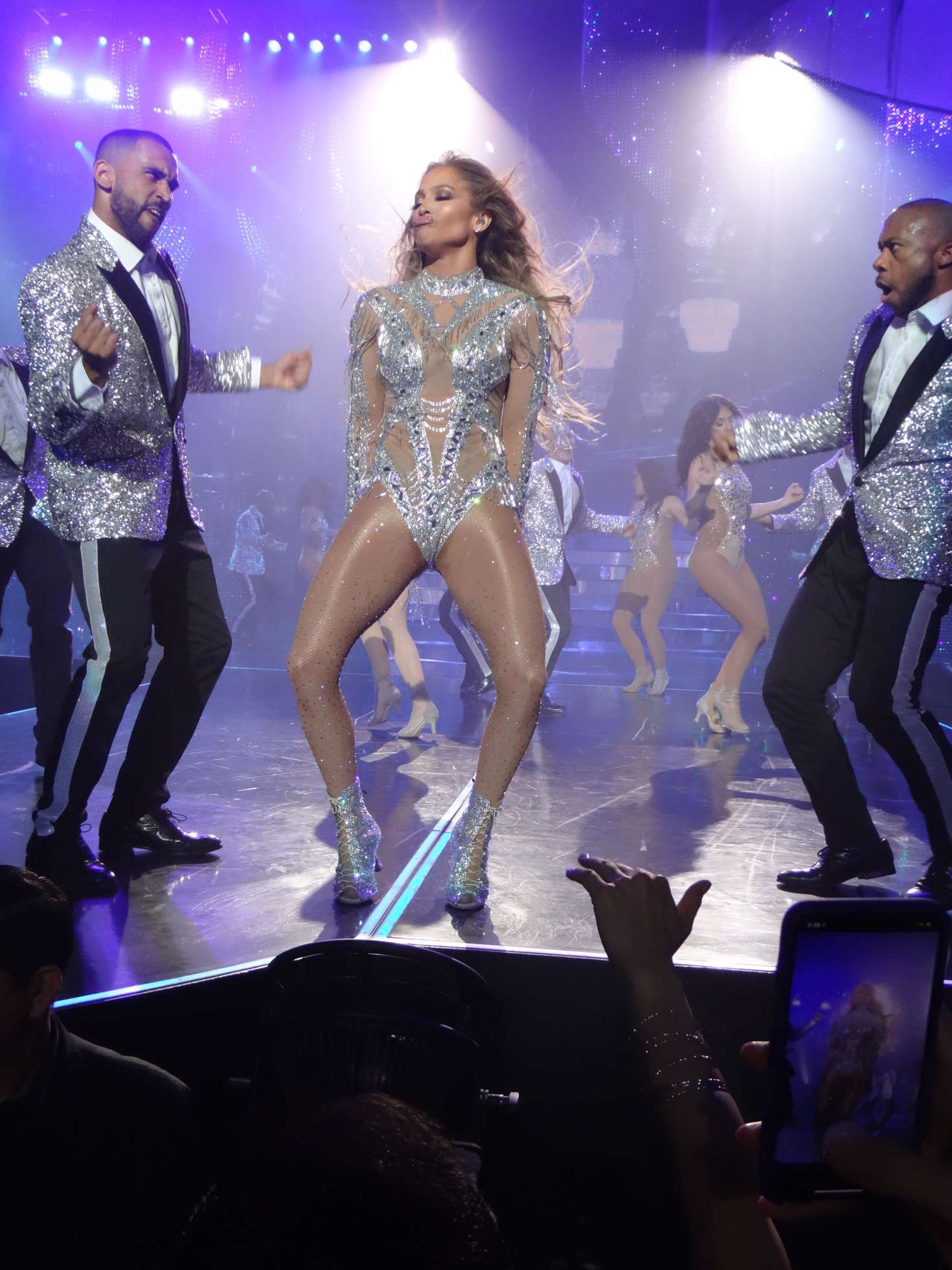 Jennifer Lopez â€“ Performs in Las Vegas