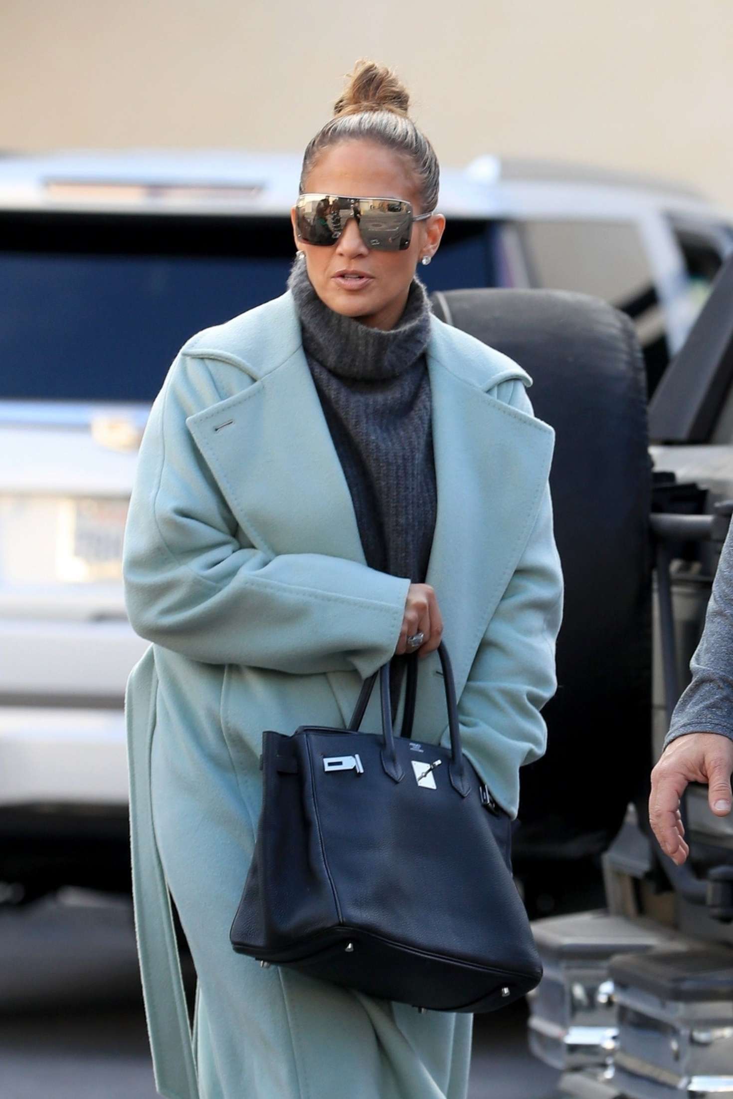 Jennifer Lopez â€“ Shopping in Beverly Hills