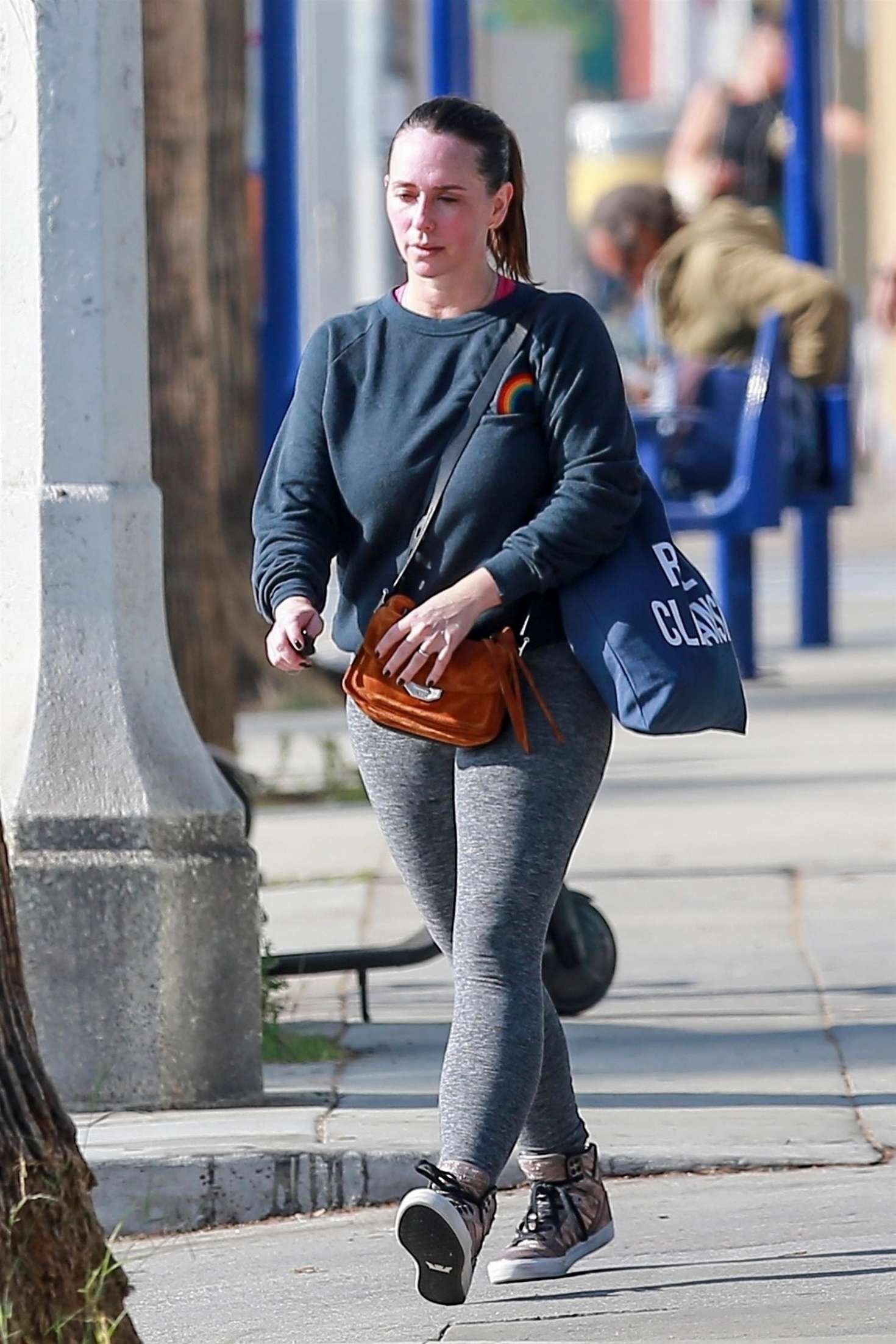 Jennifer Love Hewitt â€“ Leaving a Gym in Studio City