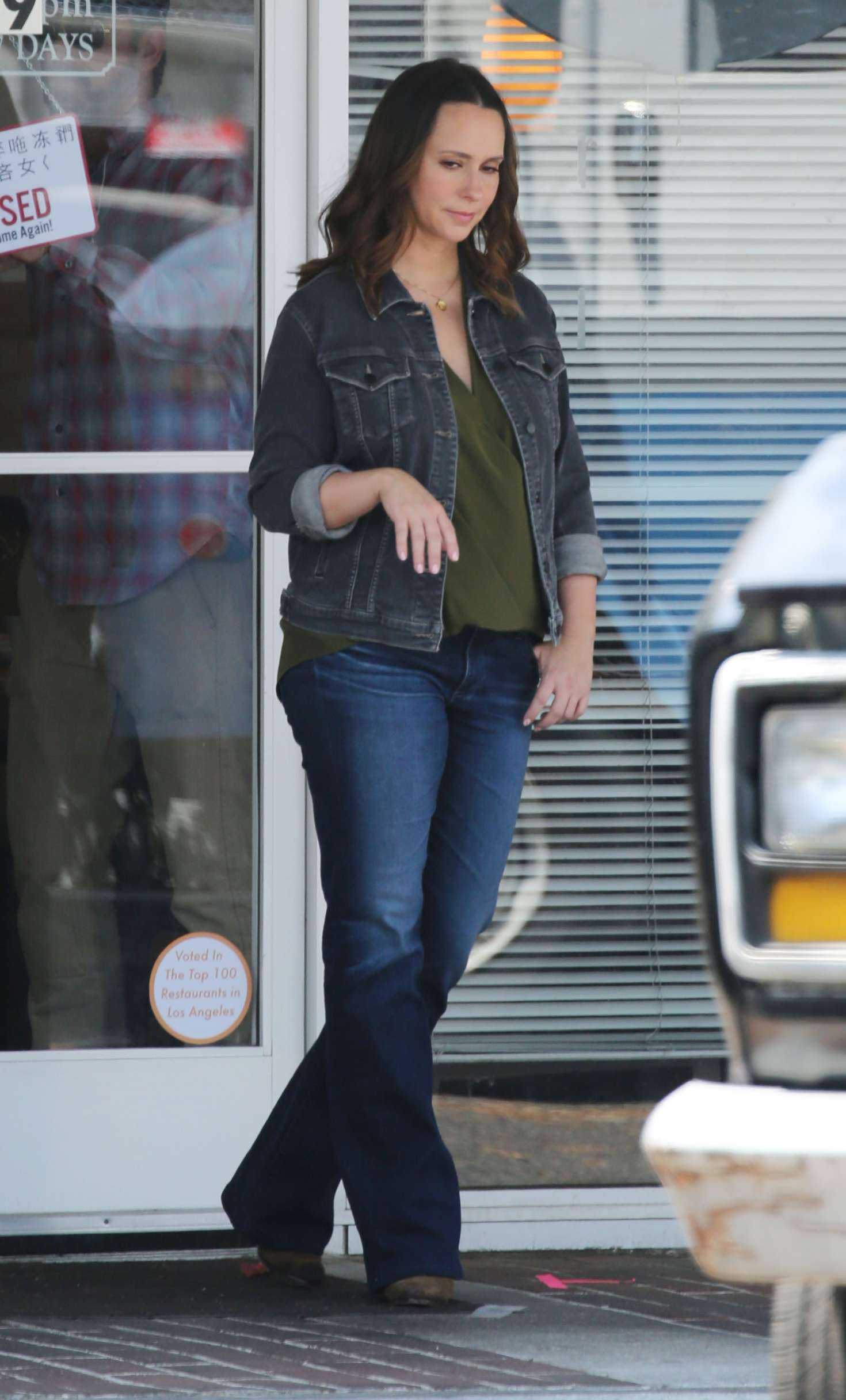 Jennifer Love Hewitt on the set of â€˜9-1-1â€™ in Los Angeles