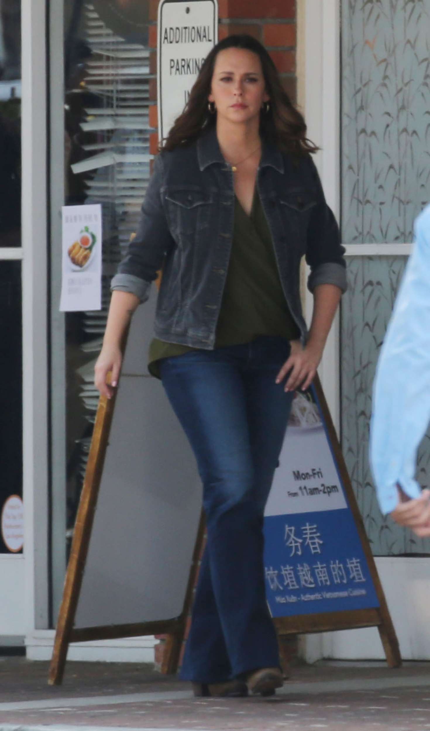 Jennifer Love Hewitt on the set of â€˜9-1-1â€™ in Los Angeles