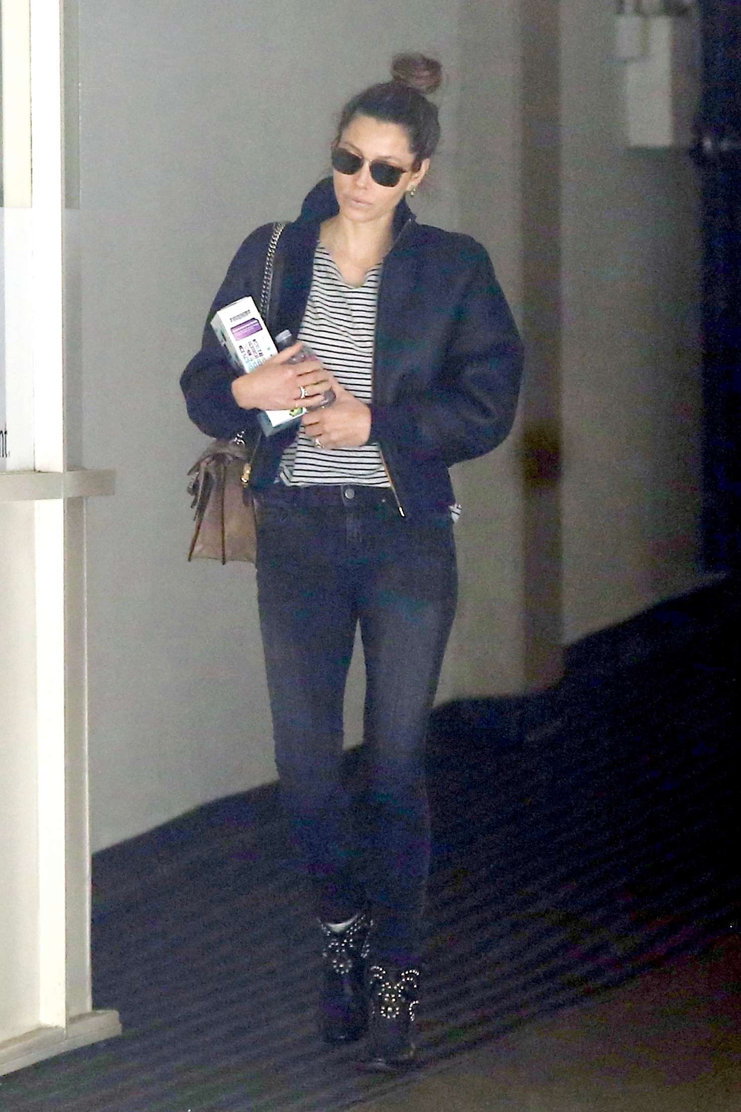 Jessica Biel in Black Tight Jeans â€“ Out in Los Angeles