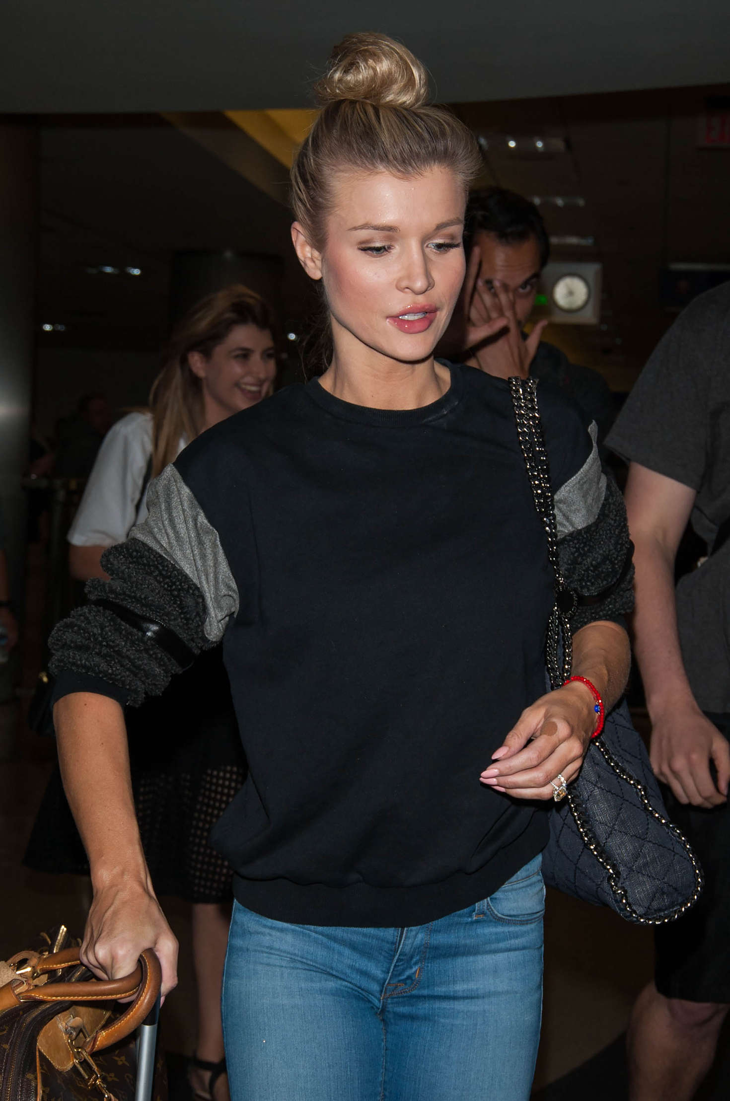 Joanna Krupa in Jedans at LAX Airport in Los Angeles