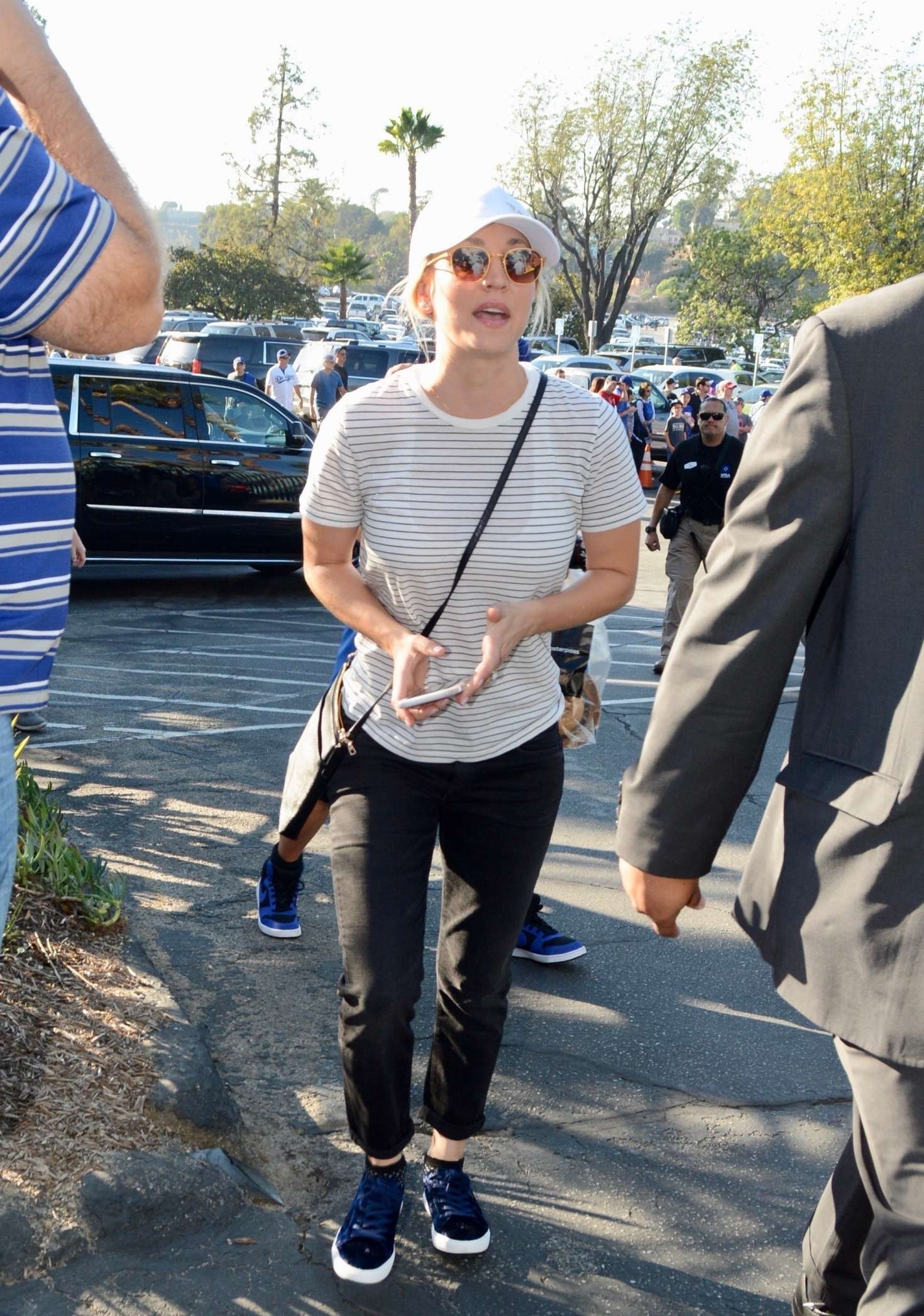 Kaley Cuoco â€“ Arrives at Dodger Stadium for the World Series in LA