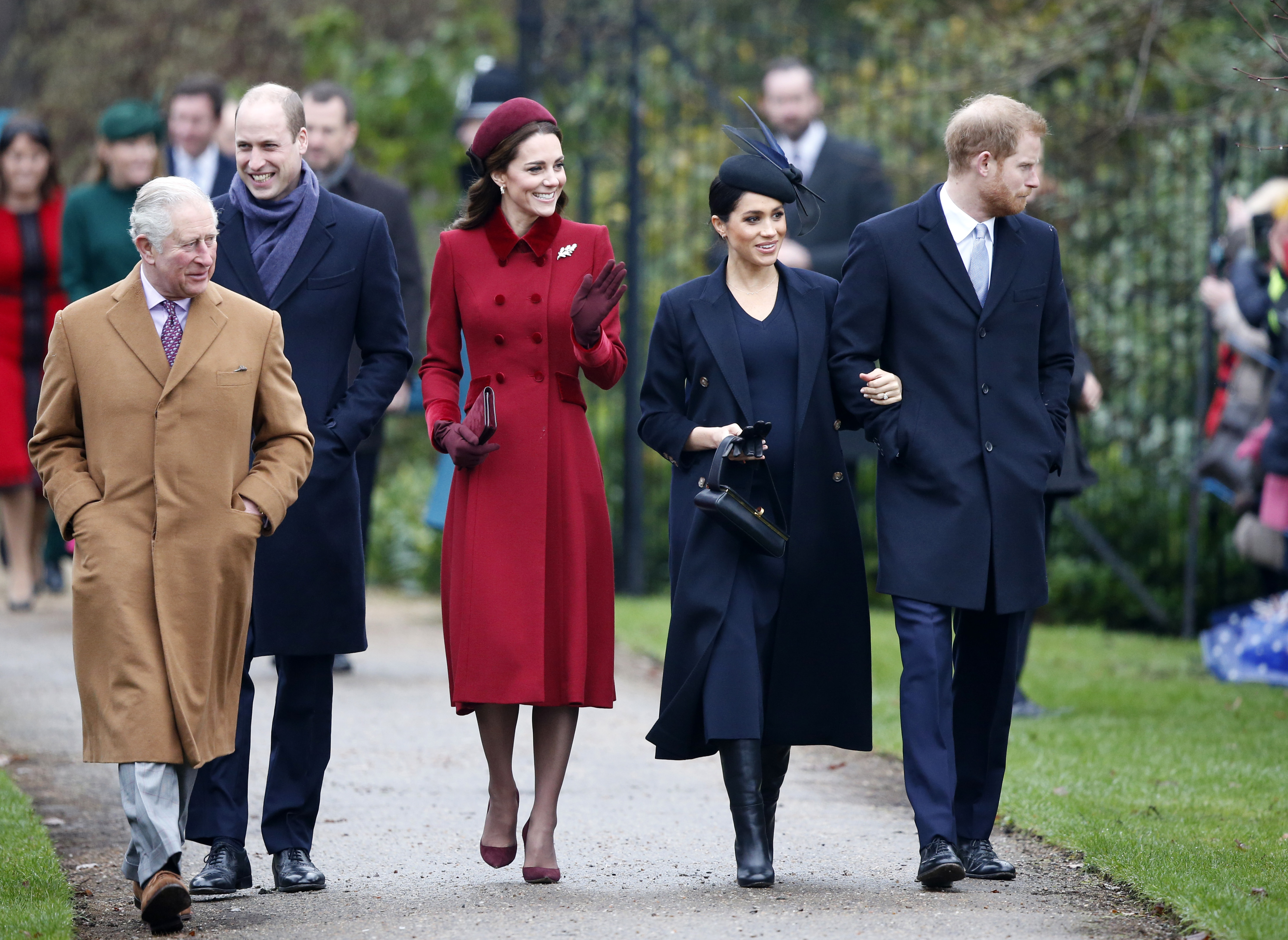 Kate Middleton â€“ Heading to Christmas Day Church service in Sandringham
