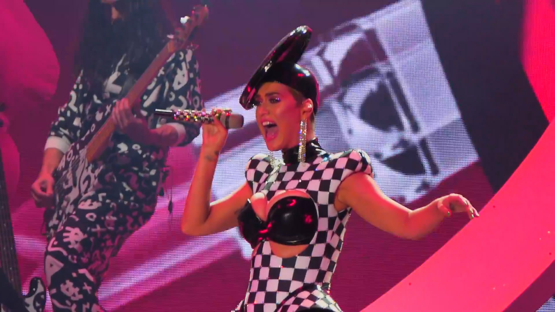 Katy Perry â€“ Performs at 2018 Kaaboo Del Mar Festival in Del Mar