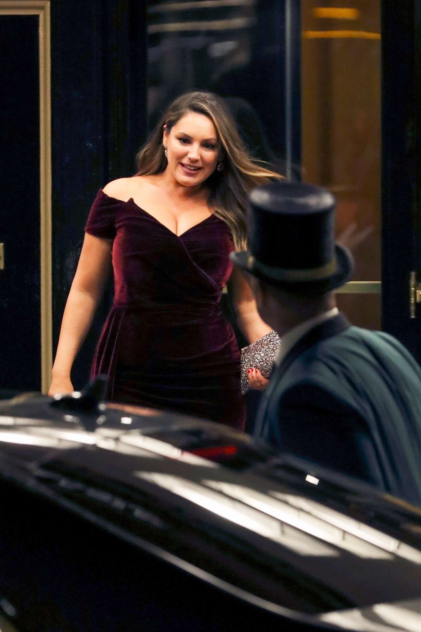 Kelly Brook â€“ Leaves Dorchester Hotel in London