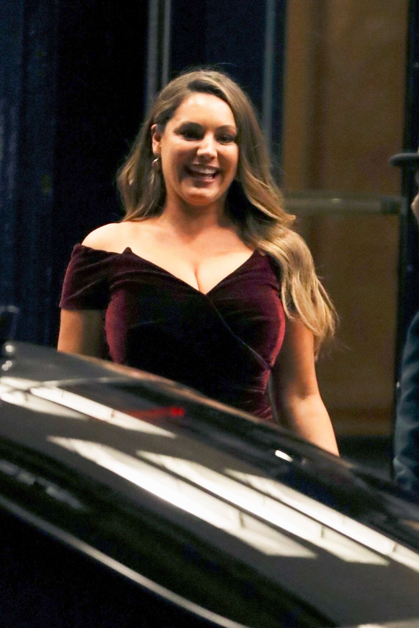 Kelly Brook â€“ Leaves Dorchester Hotel in London