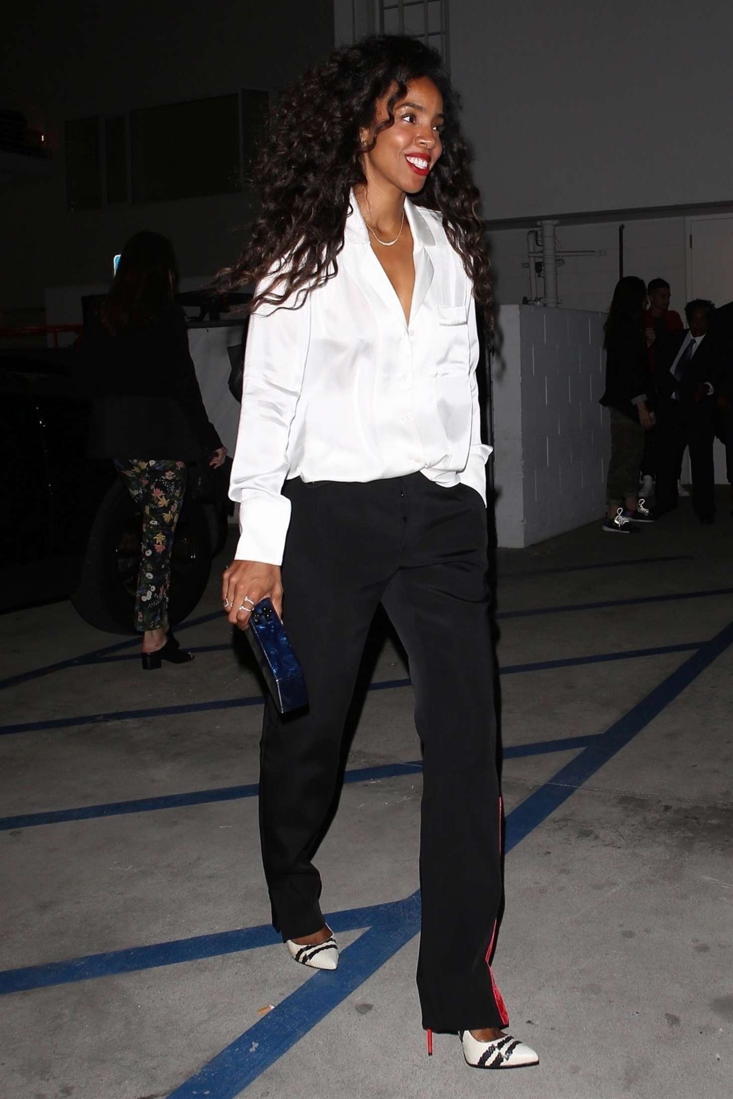 Kelly Rowland â€“ Leaving The Virgil Abloh Off White Gallery Event in Beverly Hills