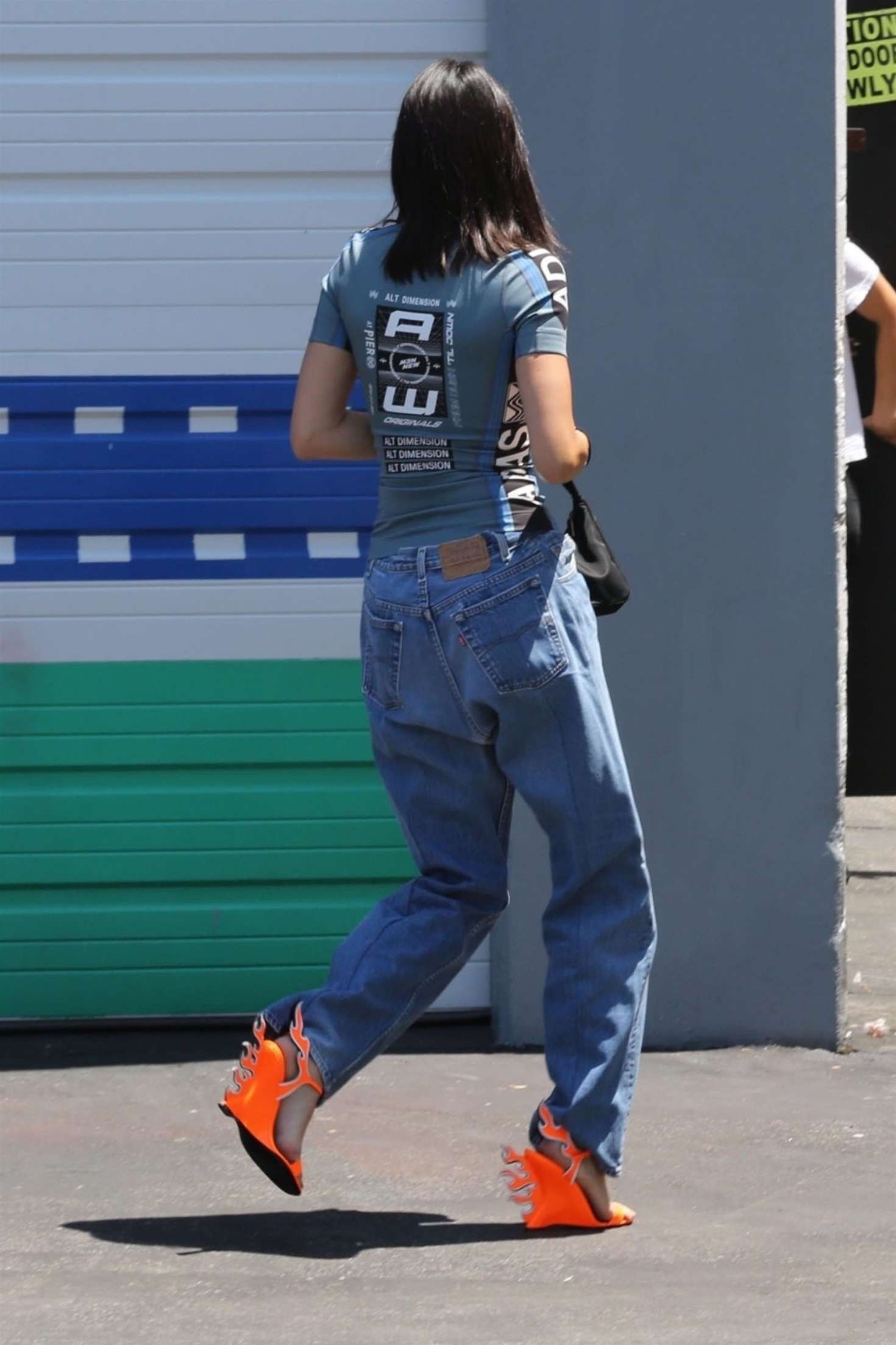 Kendall Jenner â€“ Arriving at a studio to film â€˜Keeping Up With The Kardashianâ€™ in Calabasas