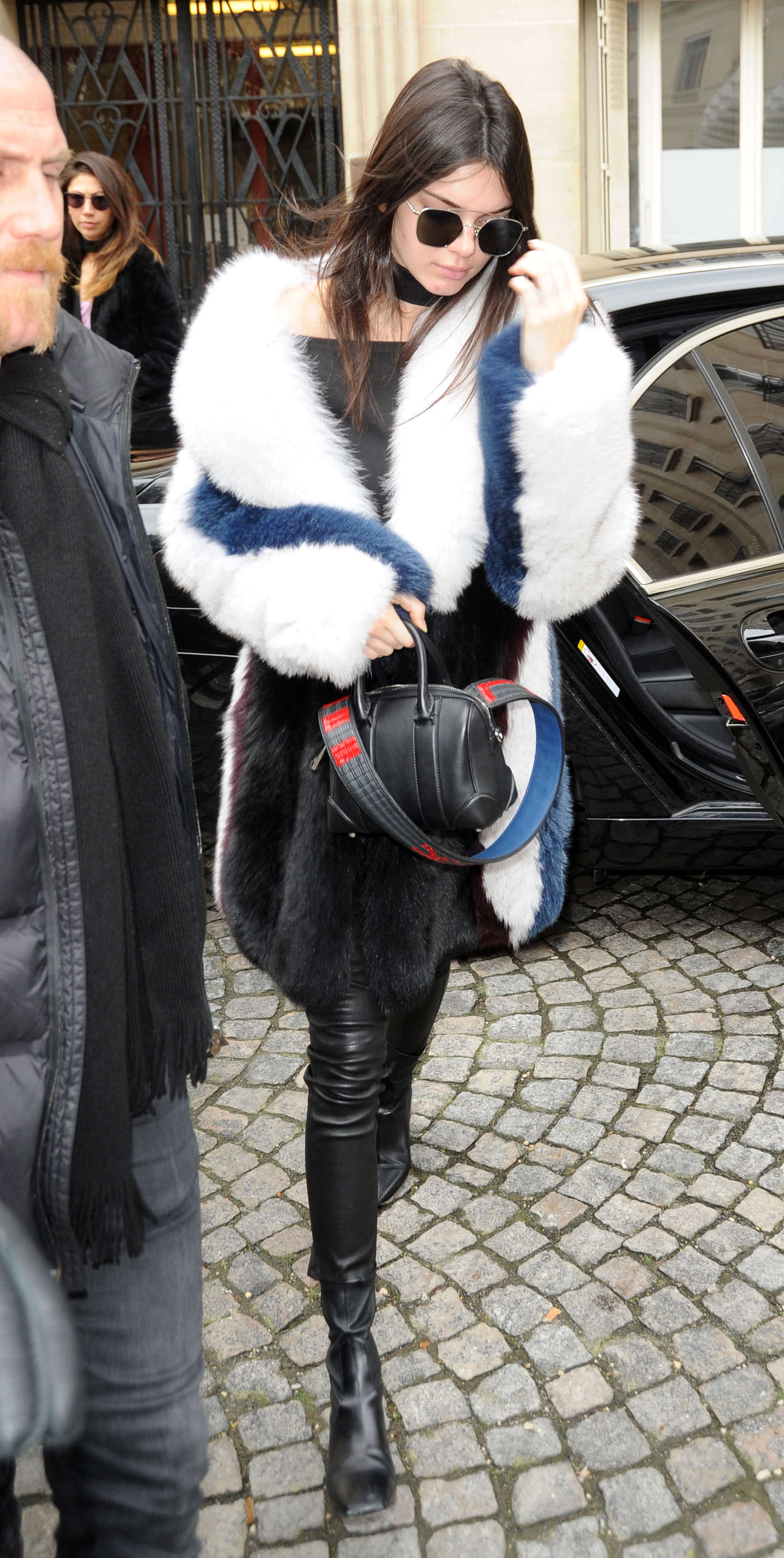 Kendall Jenner â€“ Arriving at the Balmain Fashion Show in Paris