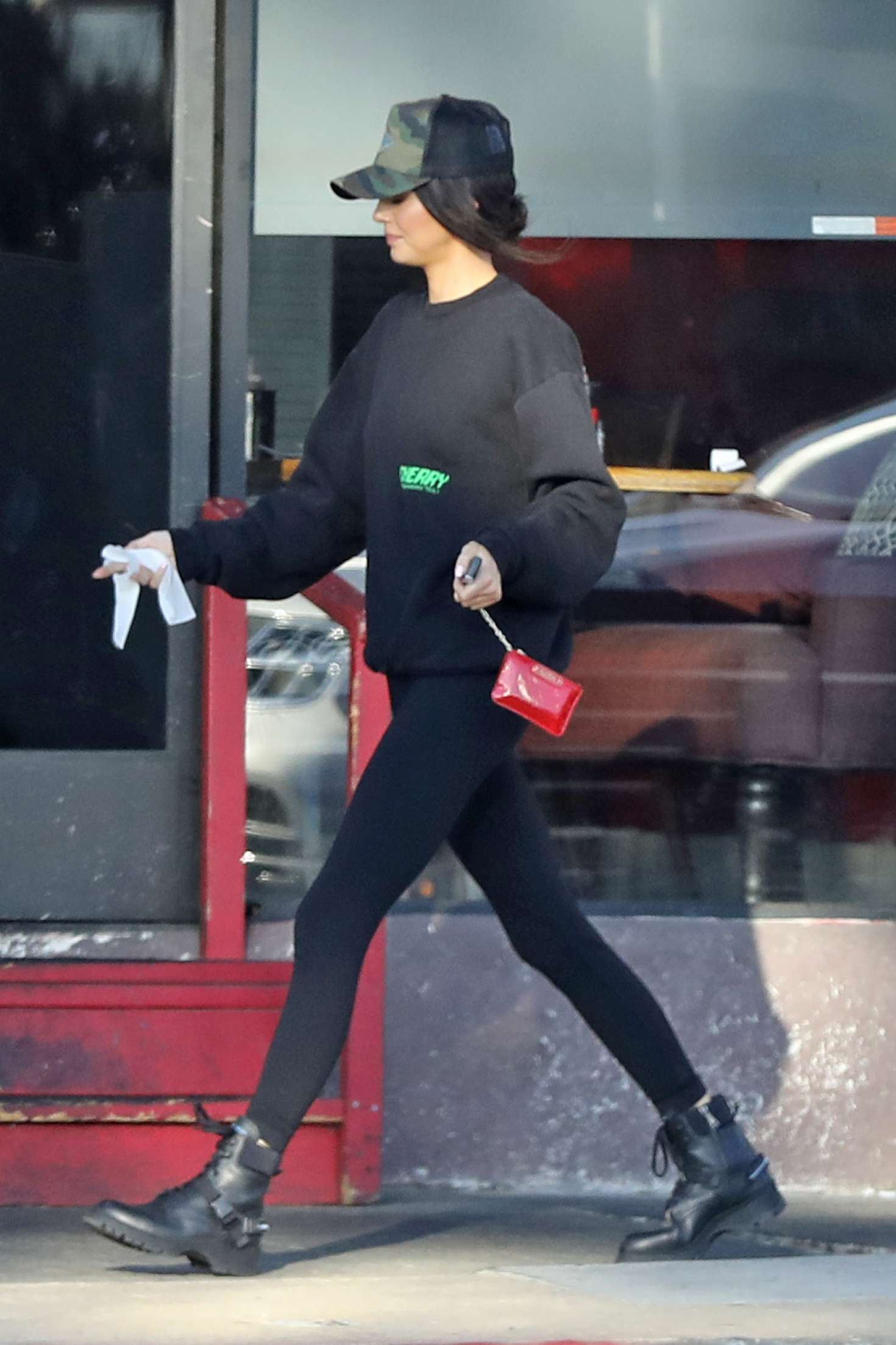 Kendall Jenner in Tights â€“ Out for lunch in Los Angeles