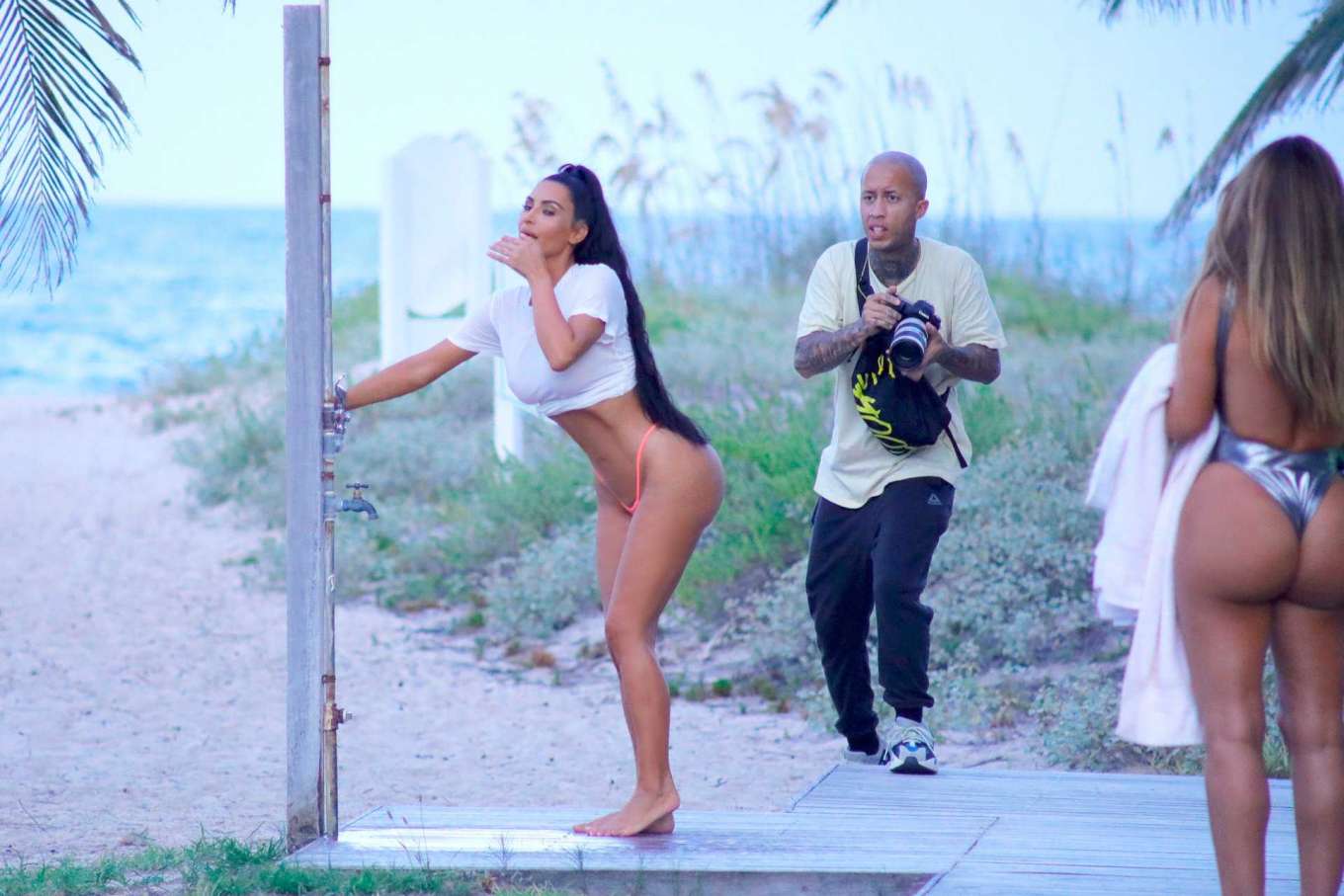 Kim Kardashian in Bikini â€“ Photoshoot at Beach in Miami