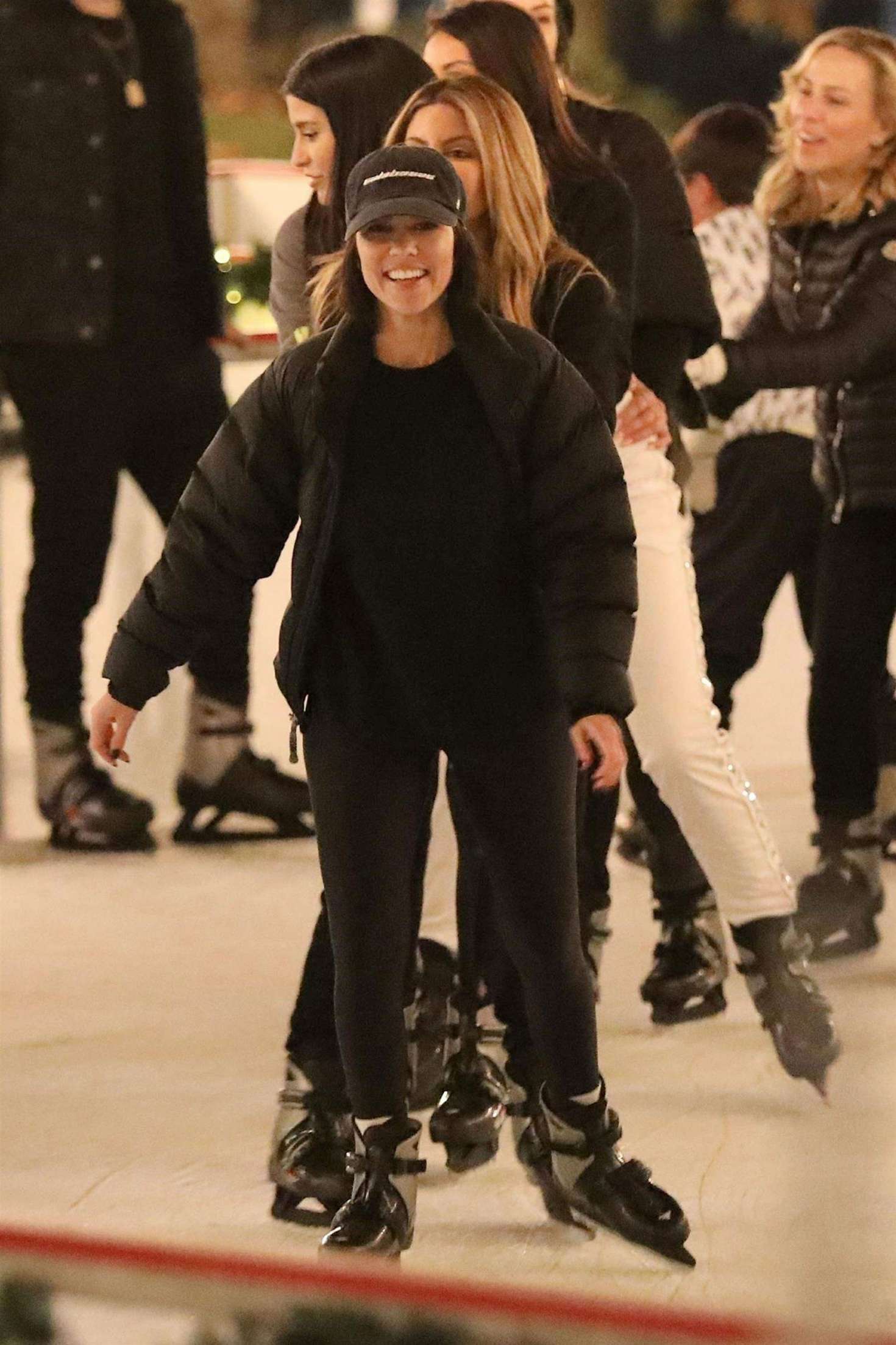 Kourtney Kardashian and Larsa Pippen â€“ Ice skating in Los Angeles