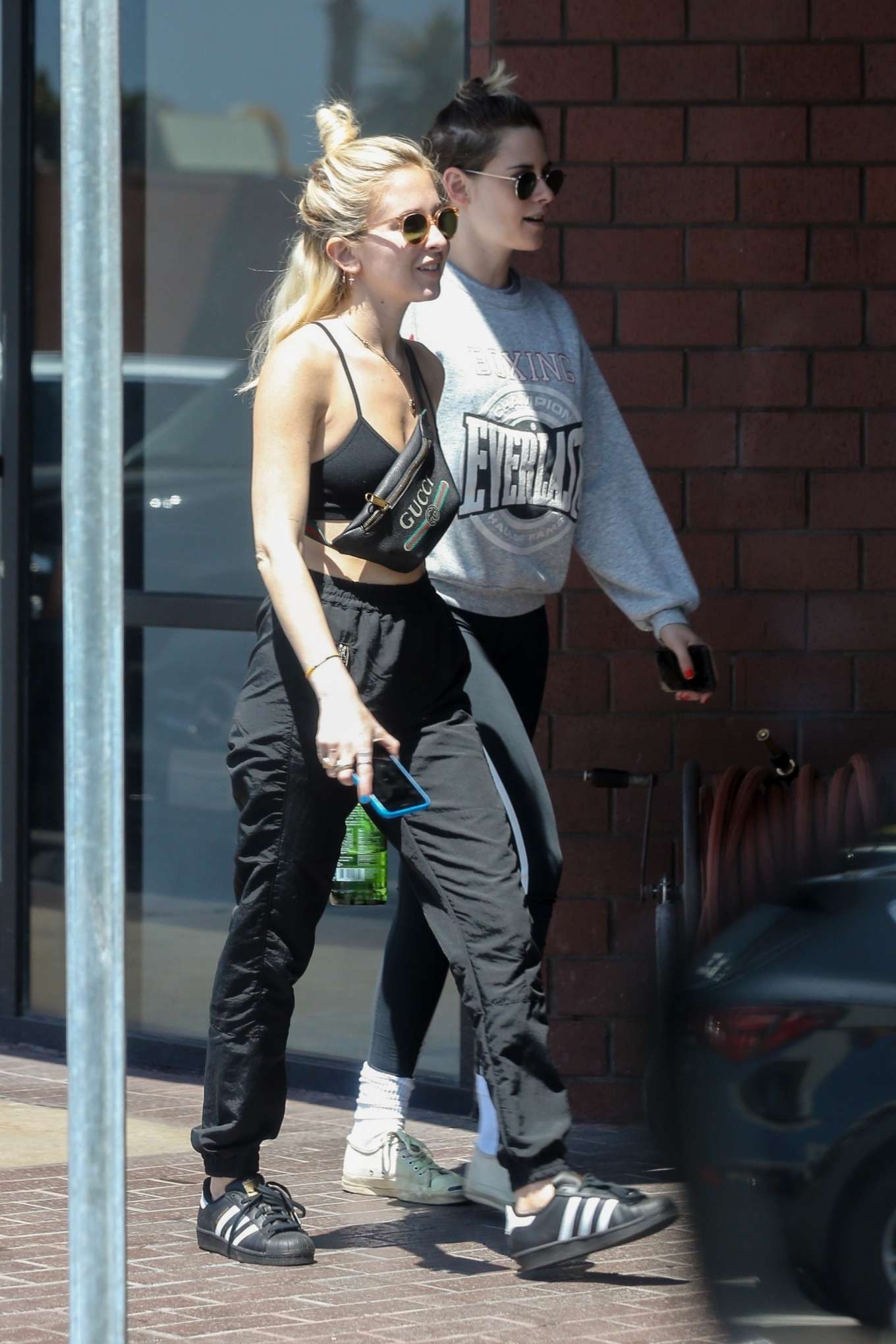 Kristen Stewart and Sara Dinkin â€“ Out in Los Angeles