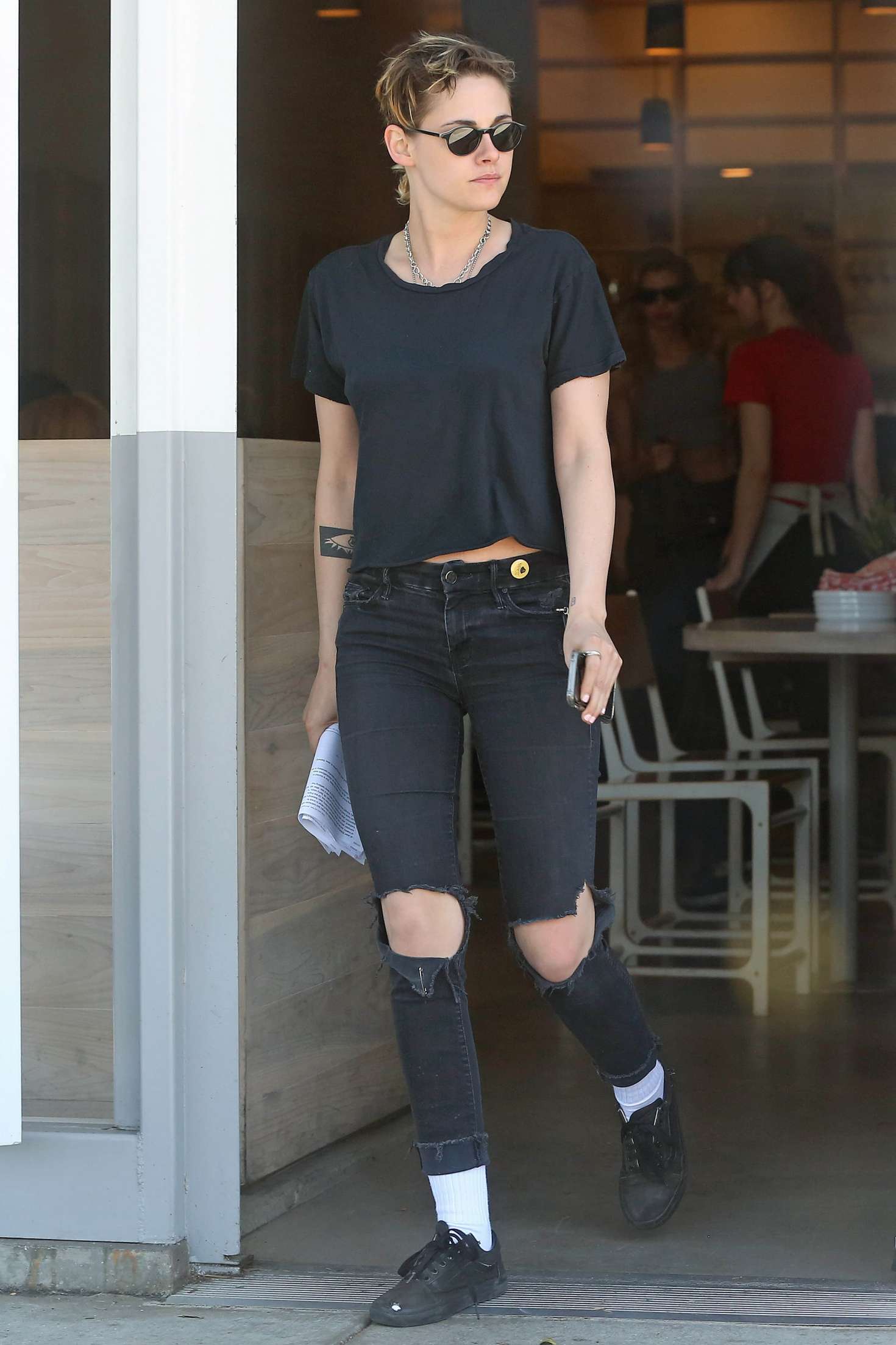 Kristen Stewart â€“ Shopping at a vintage clothing store in Silver Lake