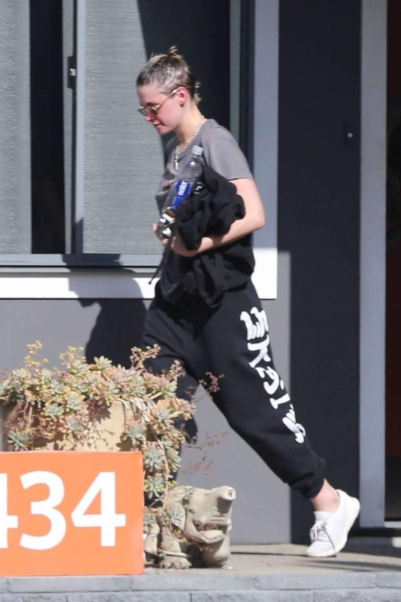 Kristen Stewart â€“ Spotted leaving a spa with a friend in LA
