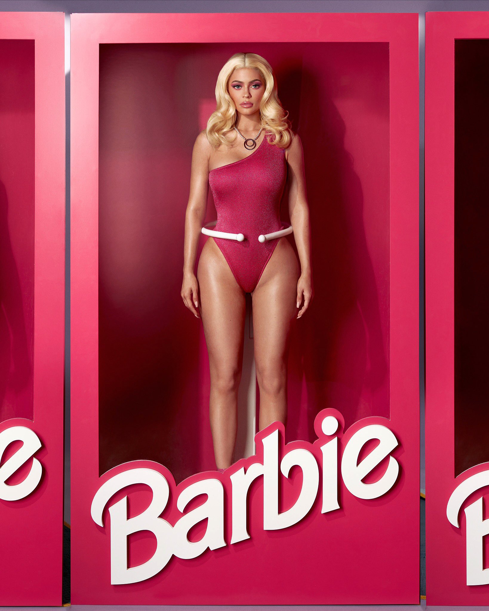Kylie Jenner â€“ Dressed up as Barbie for Halloween