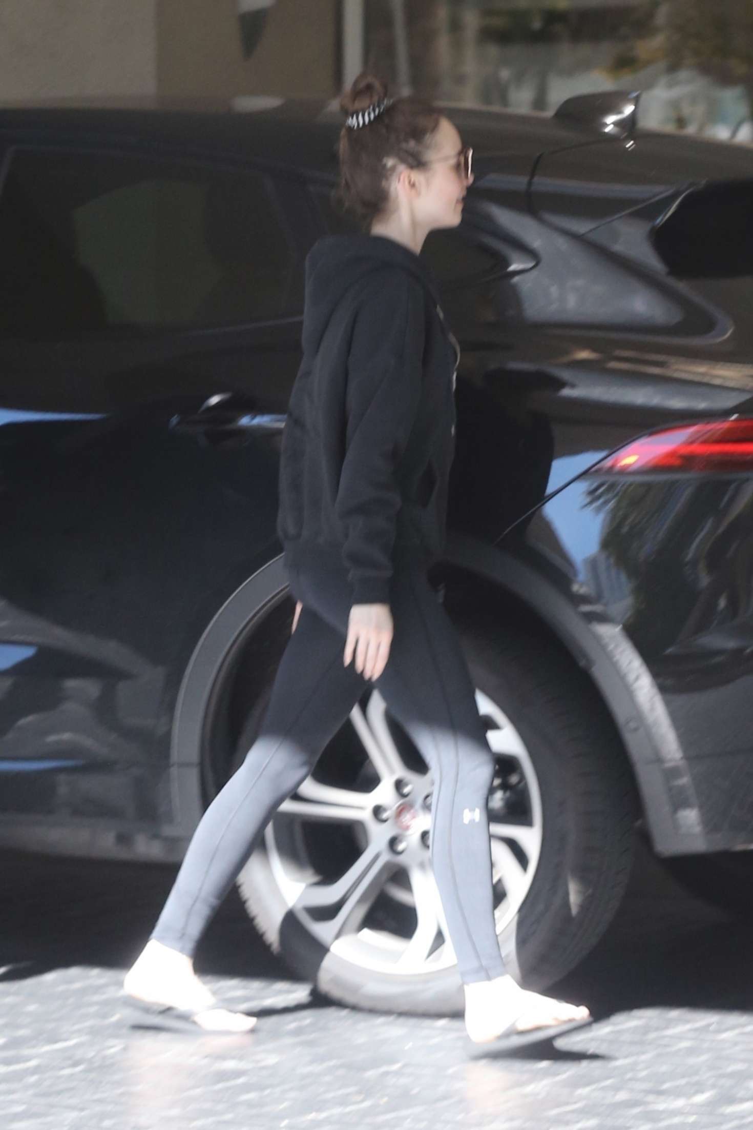 Lily Collins â€“ Hits the gym in LA