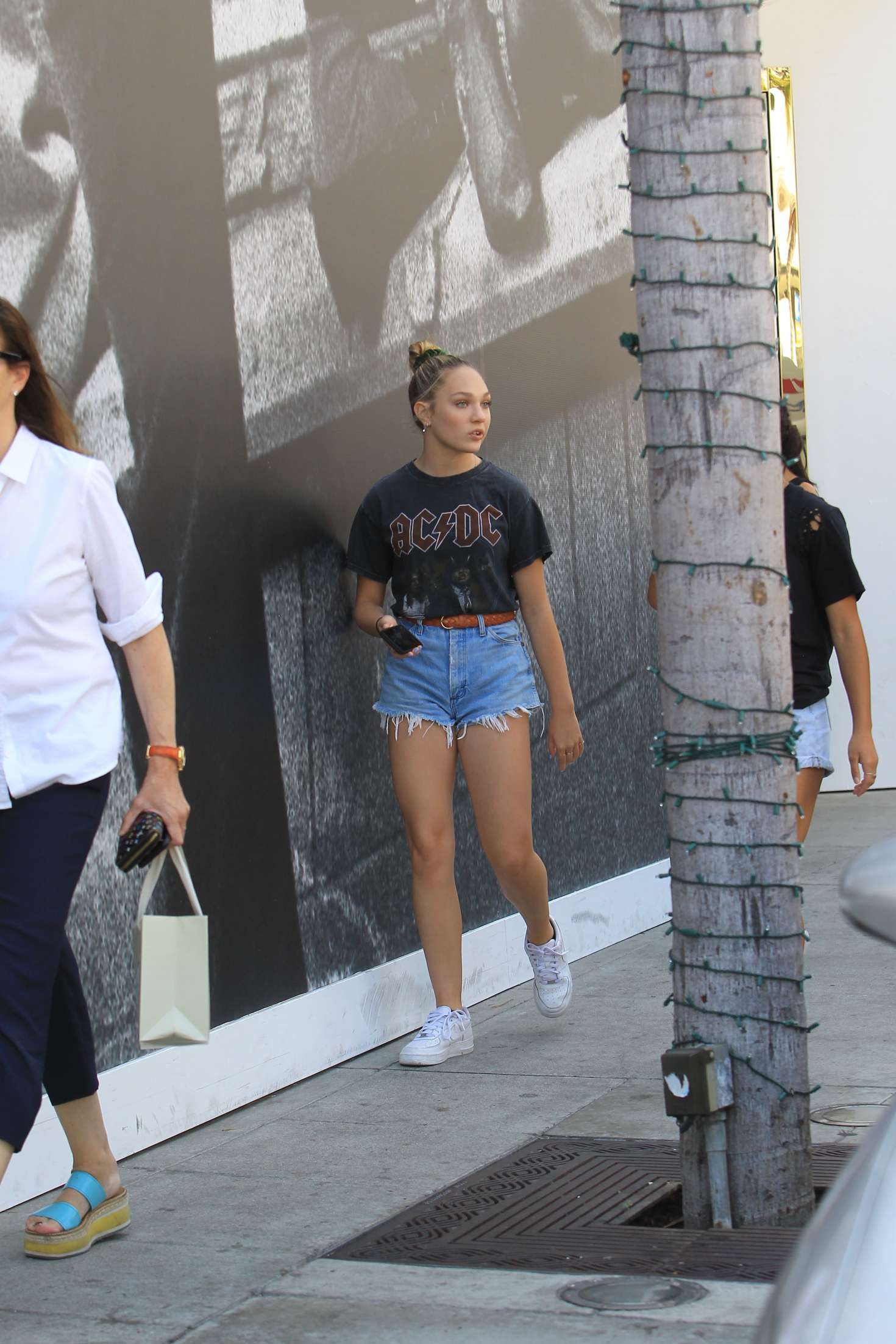 Maddie Ziegler in Denim Shorts â€“ Shopping on Rodeo Drive in Beverly Hills
