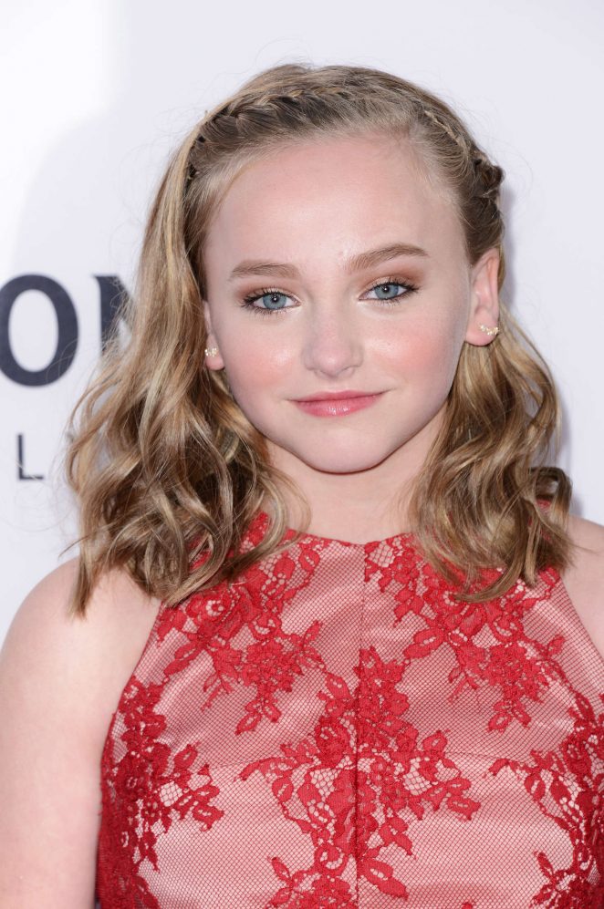 Madison Wolfe: The Conjuring 2 Premiere -13
