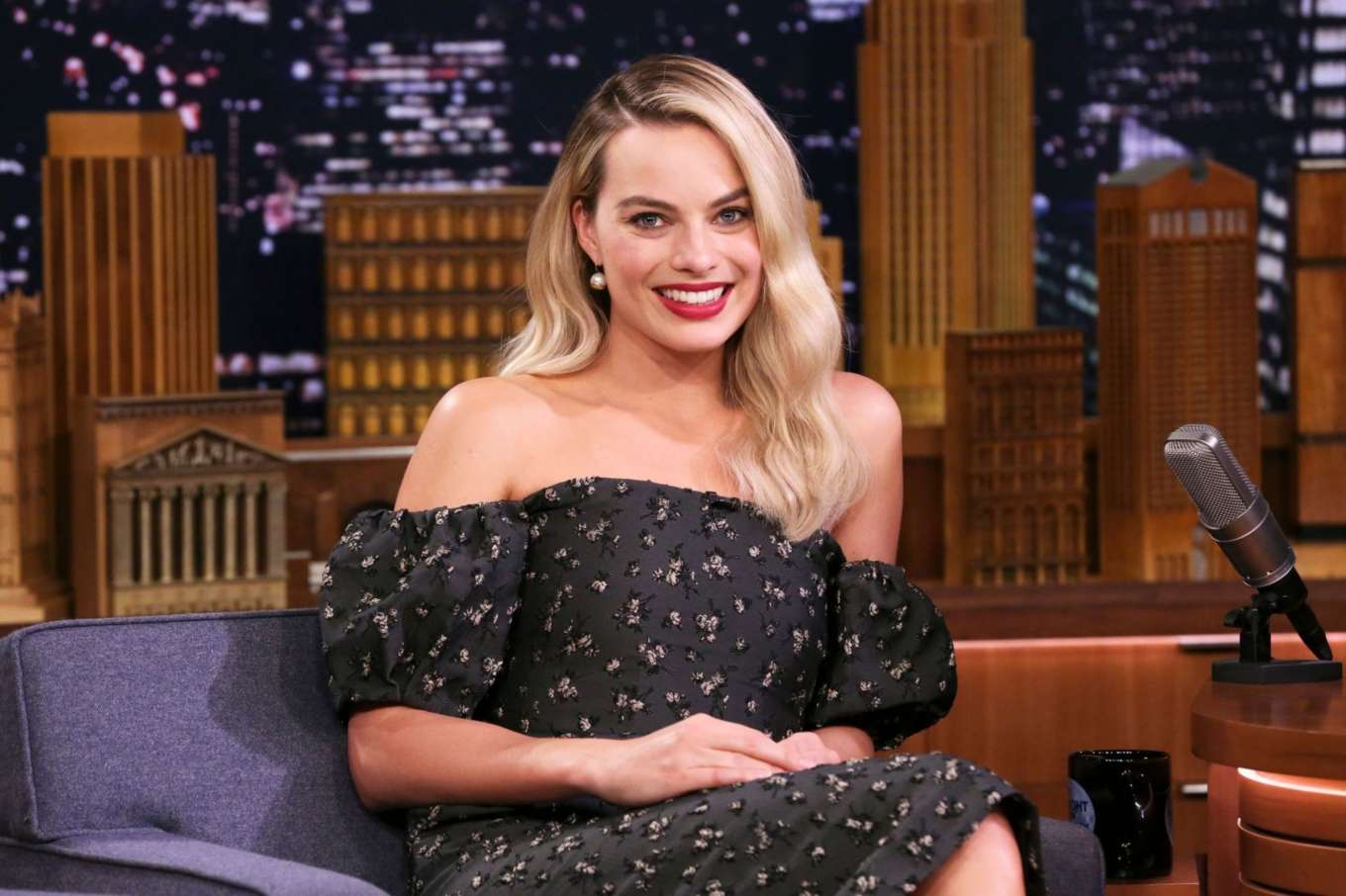 Margot Robbie â€“ Visits â€˜The Tonight Show with Jimmy Fallonâ€™ in New York