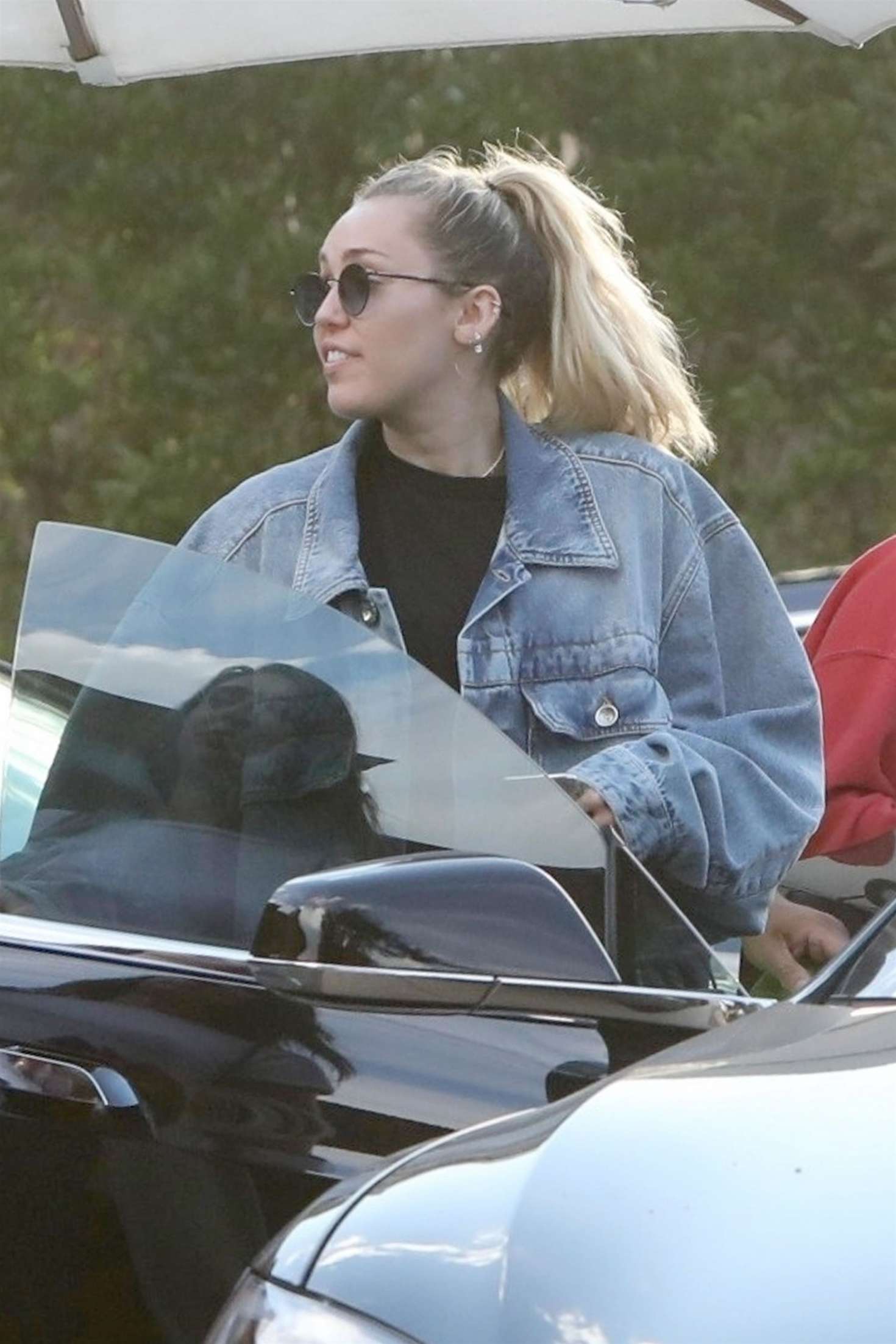 Miley Cyrus â€“ Leaving Nobu in Malibu