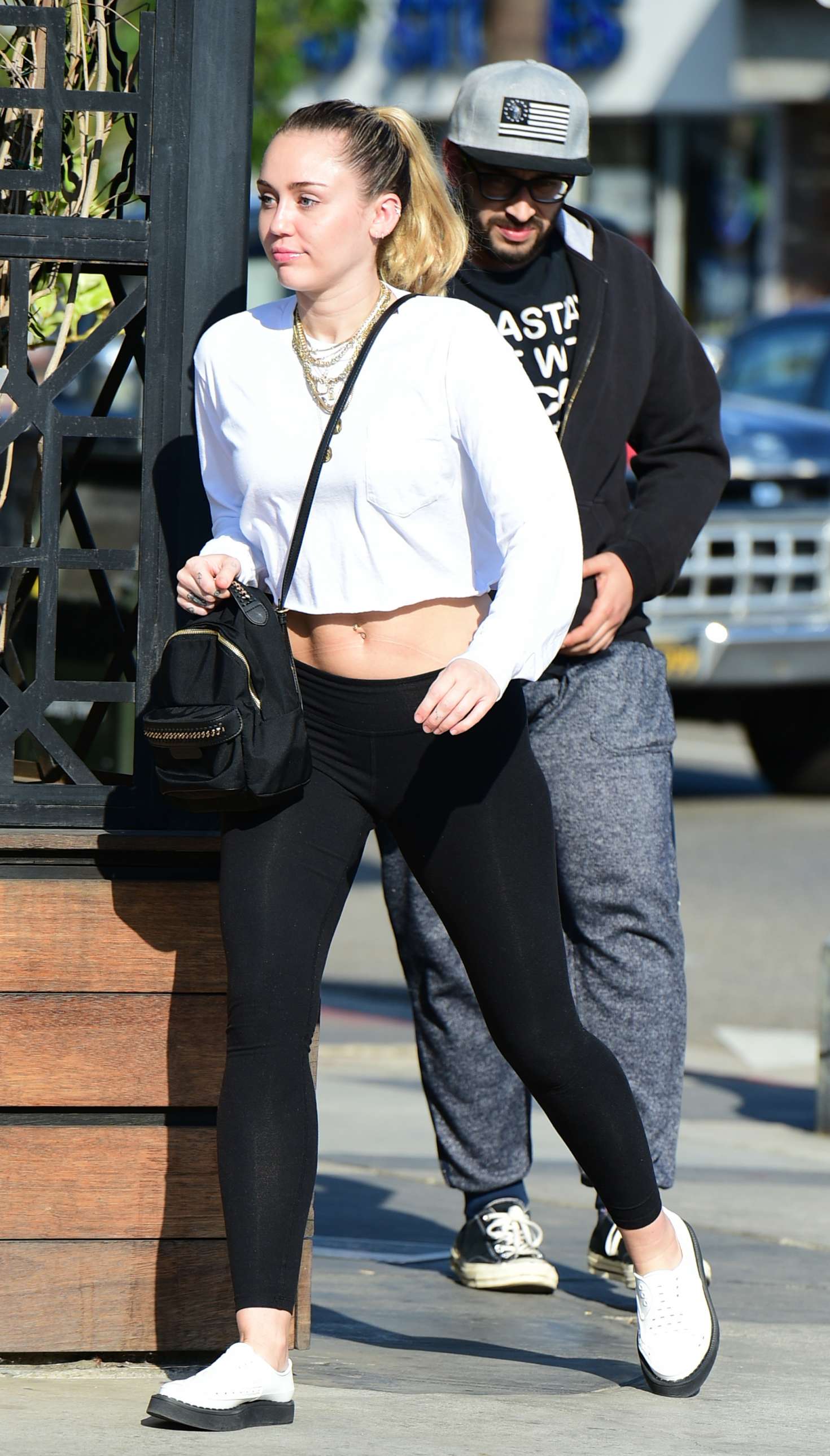 Miley Cyrus â€“ Out for lunch in Los Angeles