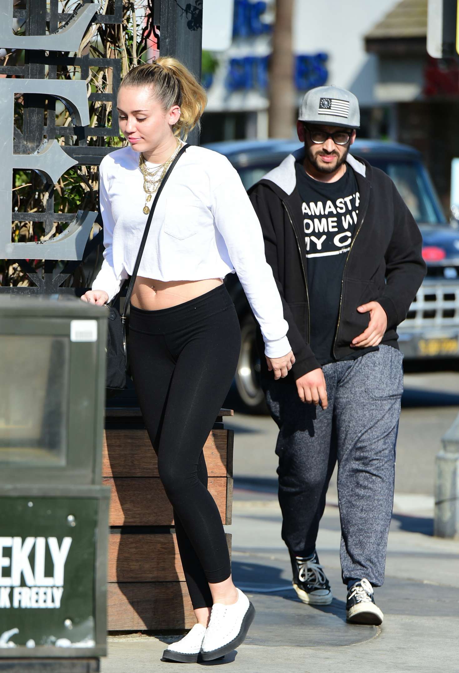 Miley Cyrus â€“ Out for lunch in Los Angeles