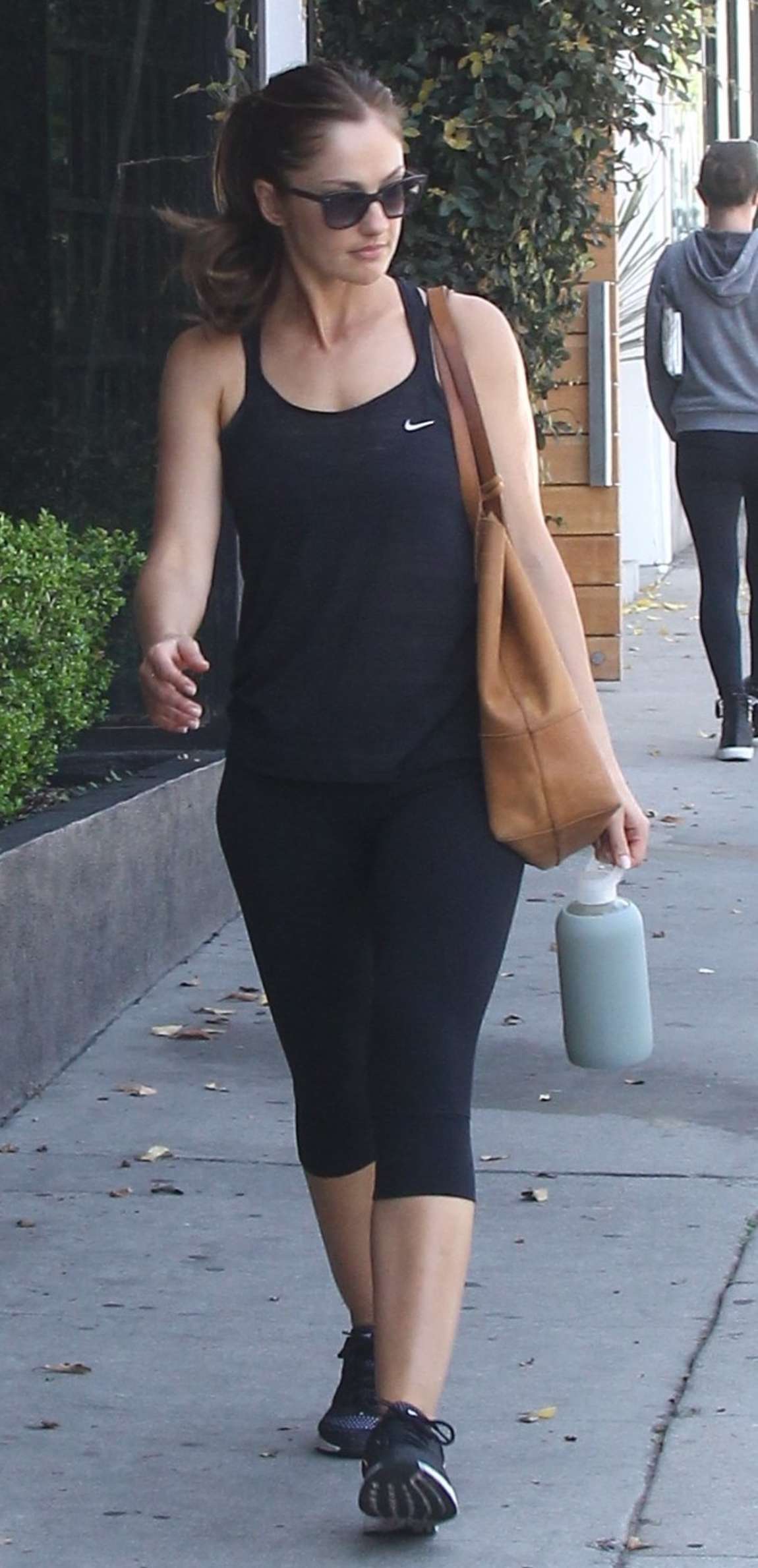 Minka Kelly heading to the gym in Hollywood