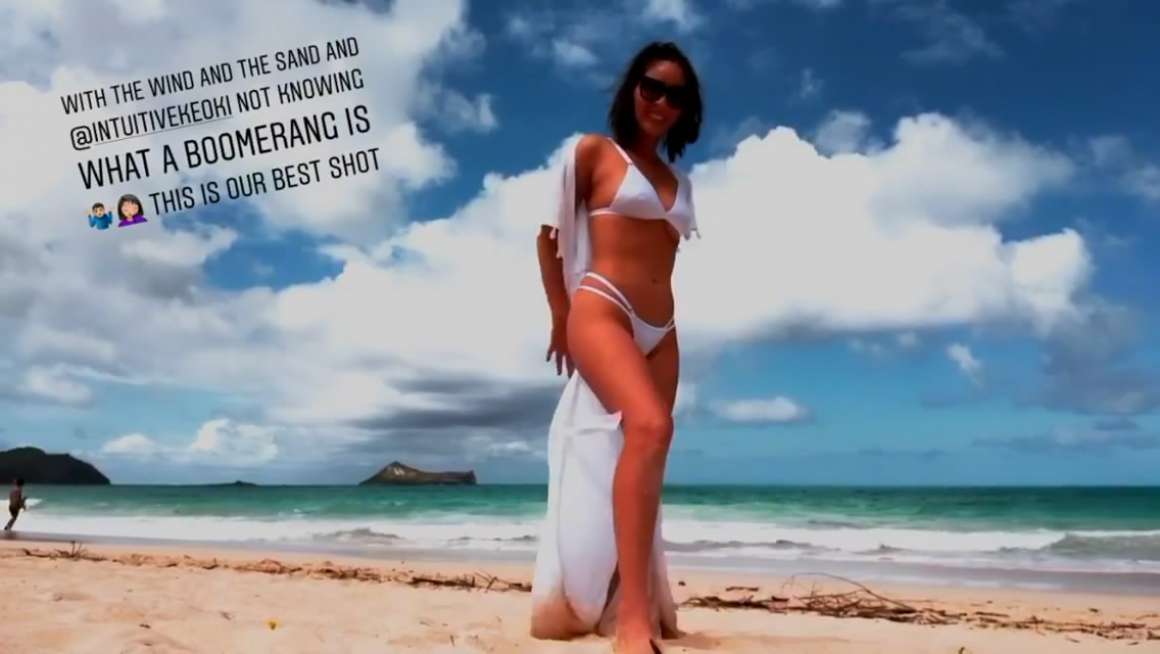 Oliva Munn in a Bikini in Hawaii â€“ Instagram