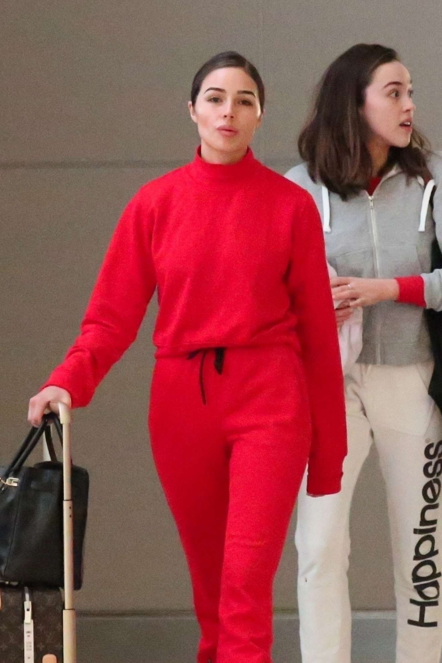 Olivia Culpo â€“ Arrives at LAX Airport in Los Angeles
