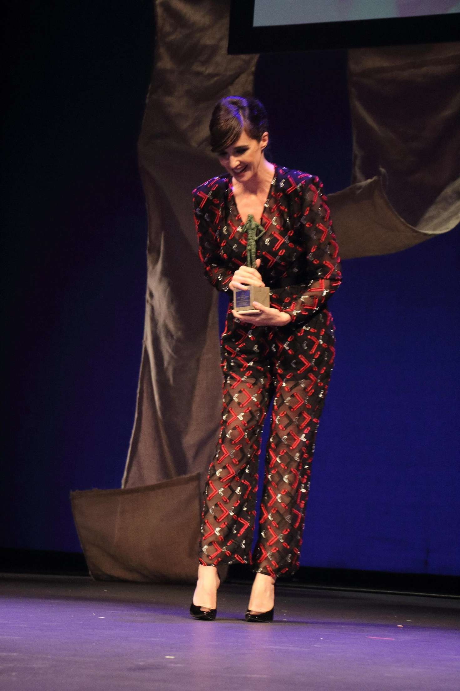 Paz Vega â€“ Wins an award at 2018 Seville Film Festival in in Seville