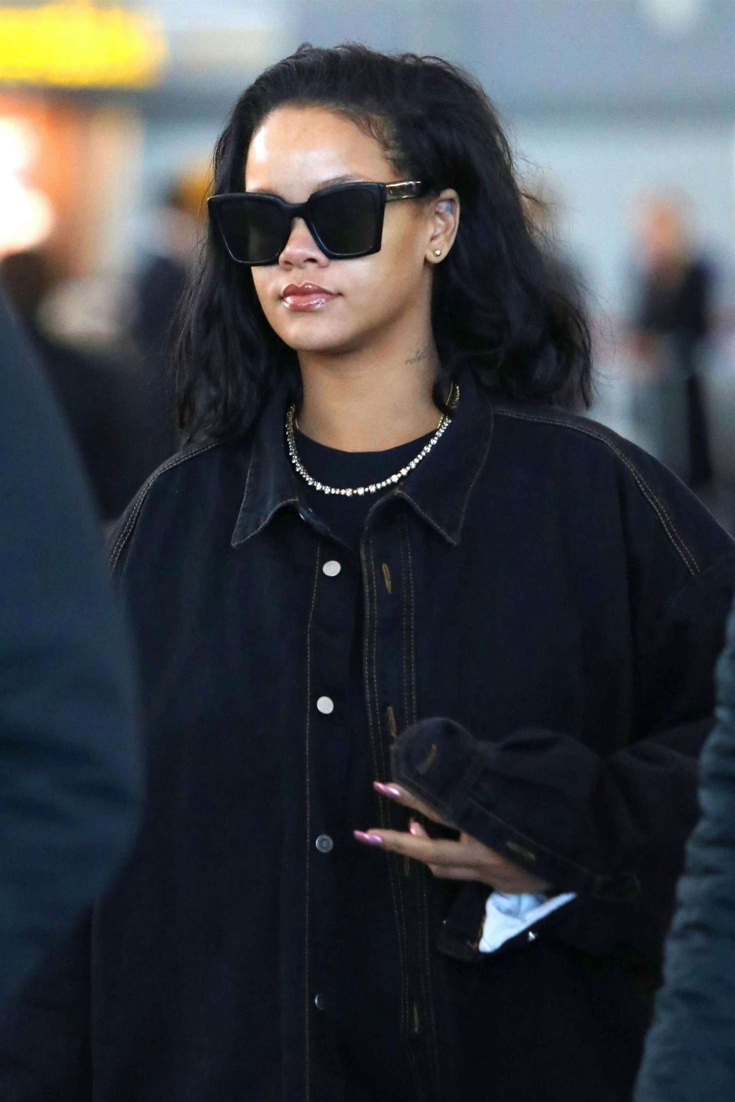 Rihanna â€“ Arriving at JFK Airport in NYC