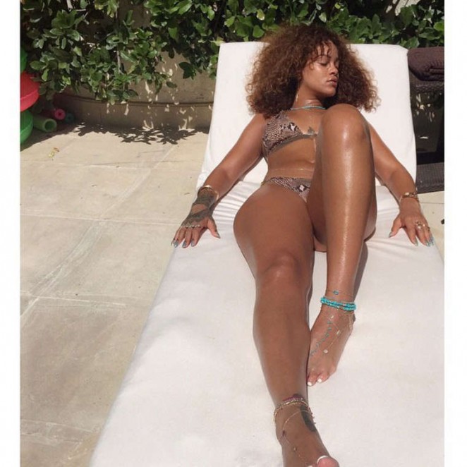 Sexy Rihanna Nude 42