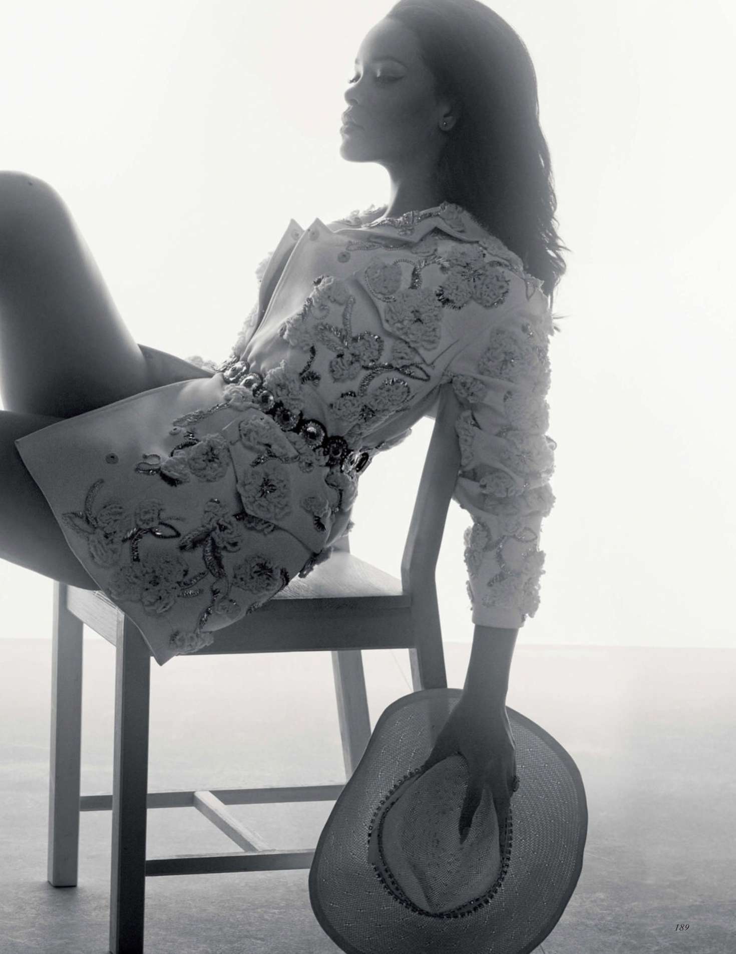 Rihanna â€“ Vogue UK Magazine (April 2016)