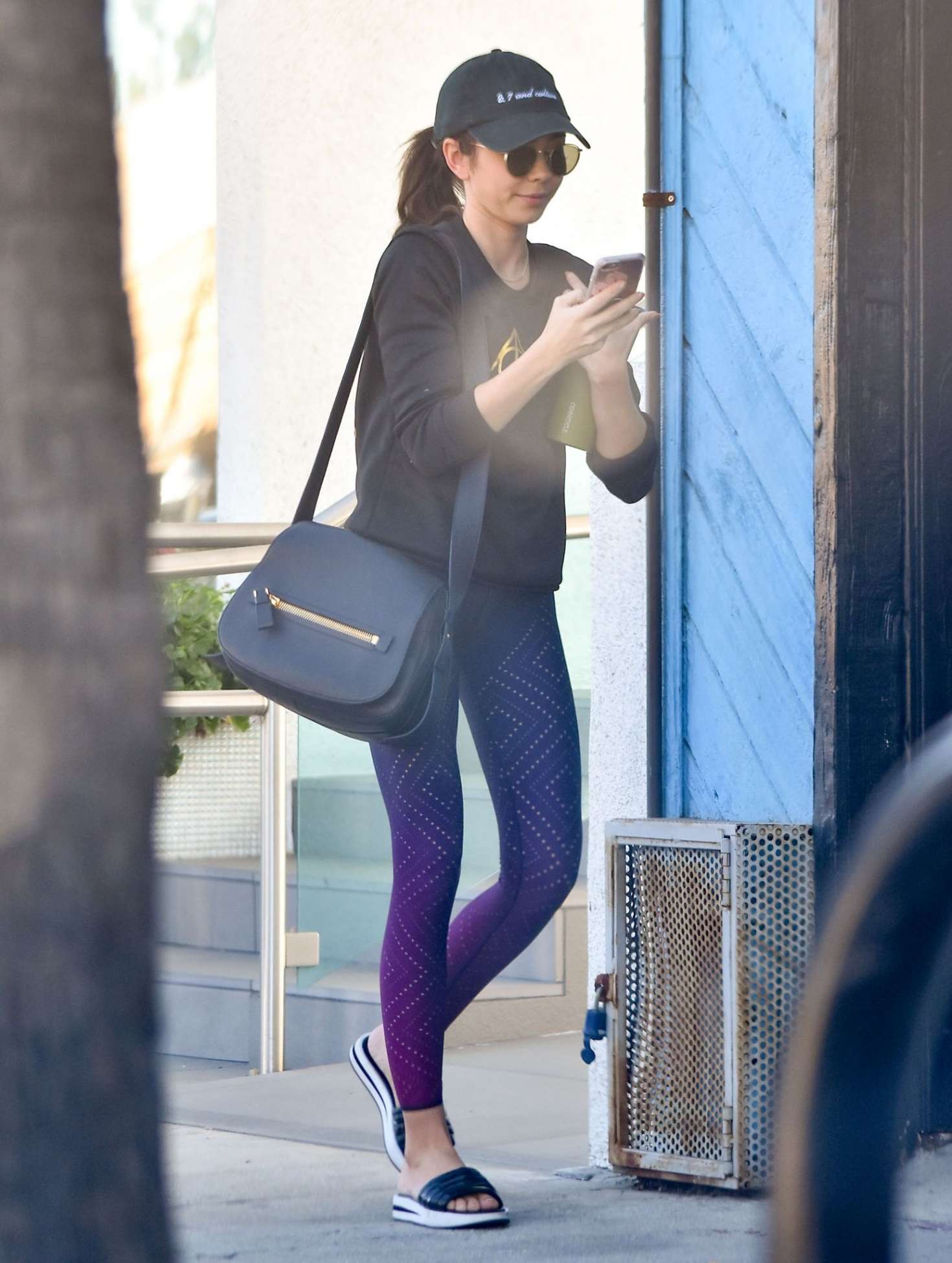 Sarah Hyland in Tight Leggings â€“ Out and about in LA