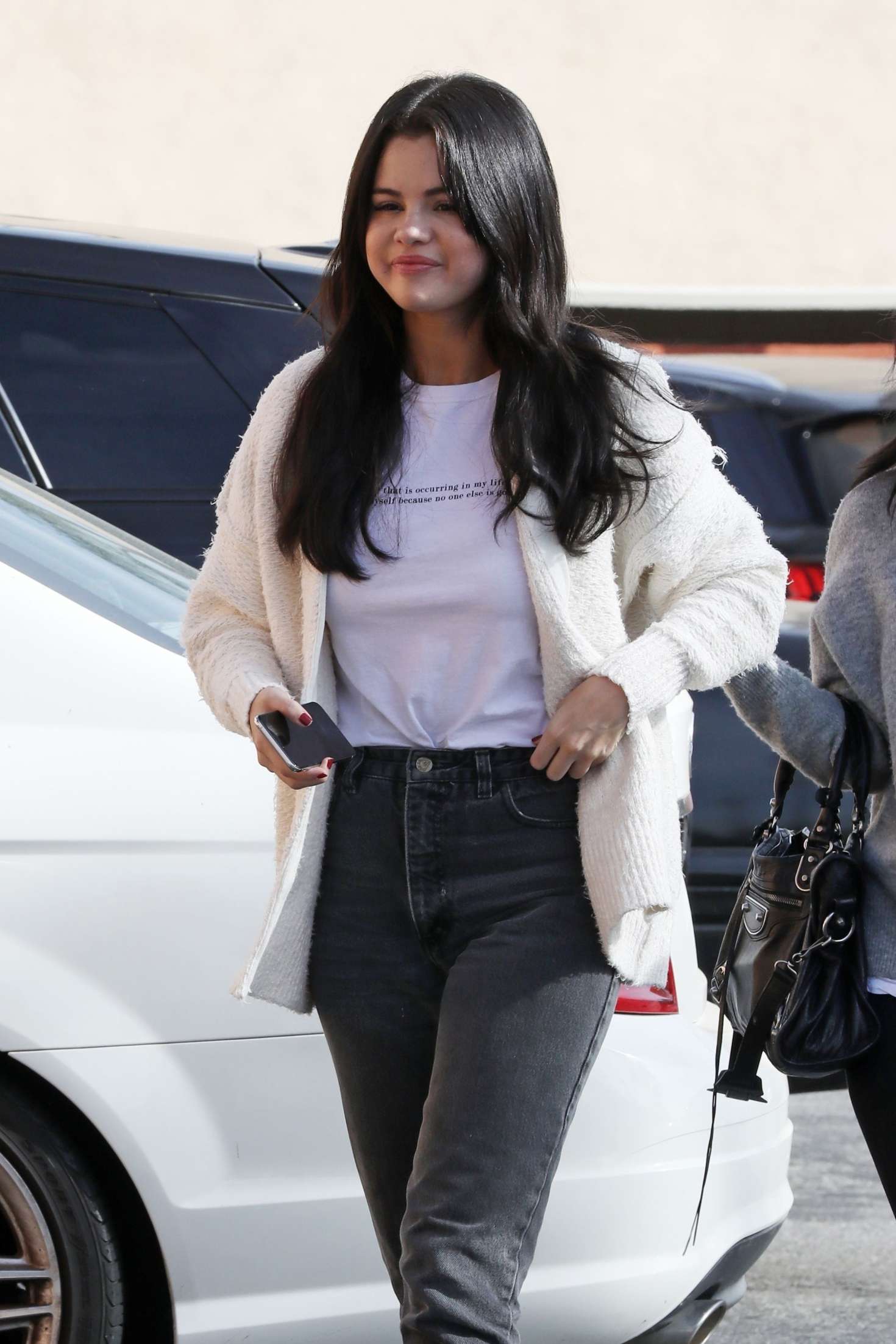 Selena Gomez â€“ Out for lunch in Los Angeles