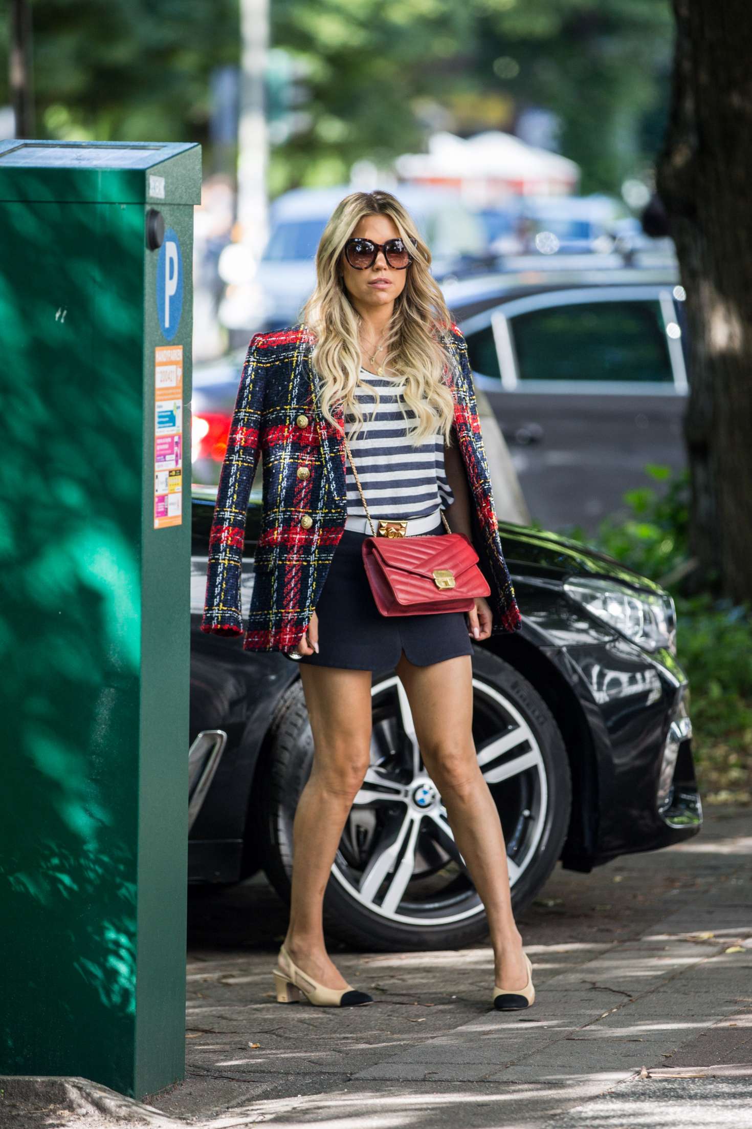 Sylvie Meis â€“ Arriving at her apartment in Hamburg