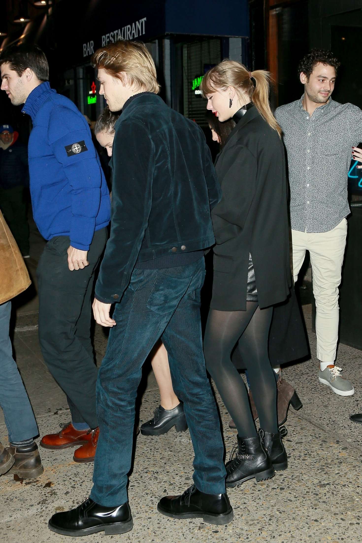 Taylor Swift and Joe Alwyn â€“ Night out in New York