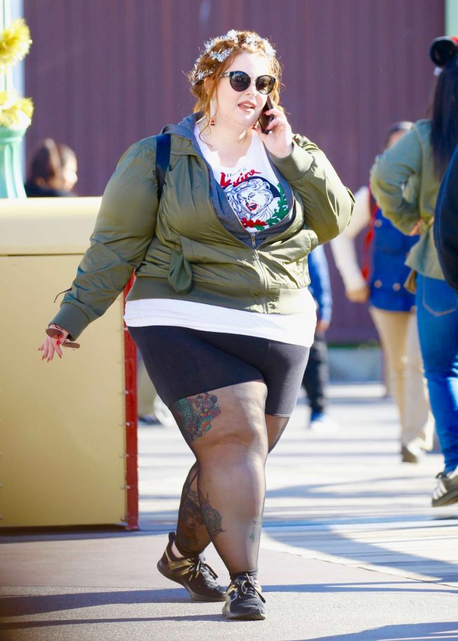 Tess Holliday in Tight Shorts at Disneyland -08 - GotCeleb