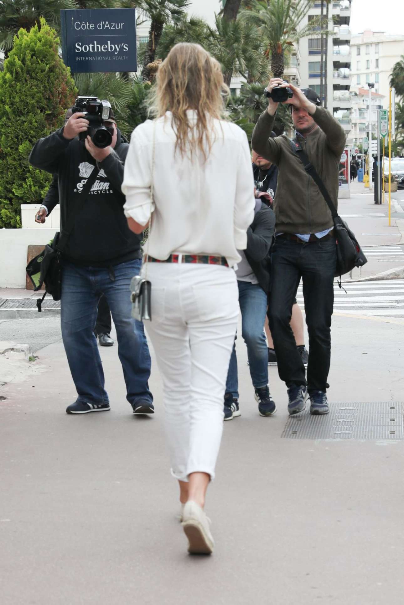 Toni Garrn â€“ Spotted While Out In Cannes